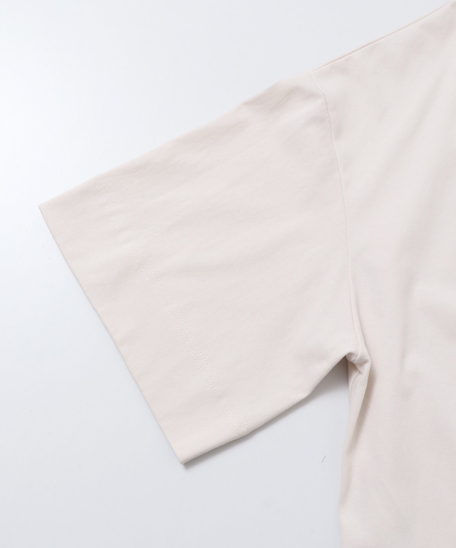 USA COTTON DESIGN-TUCK T-SHIRT