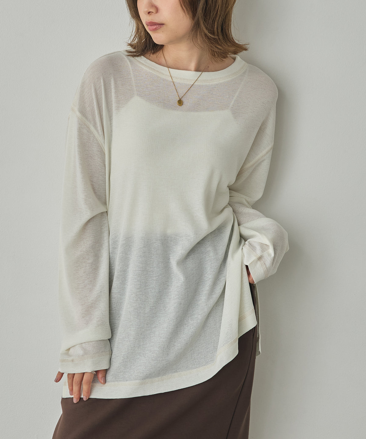 SHEER WAFFLE TOP WITH SUBTLE COLOUR-BLOCKED STITCHING
