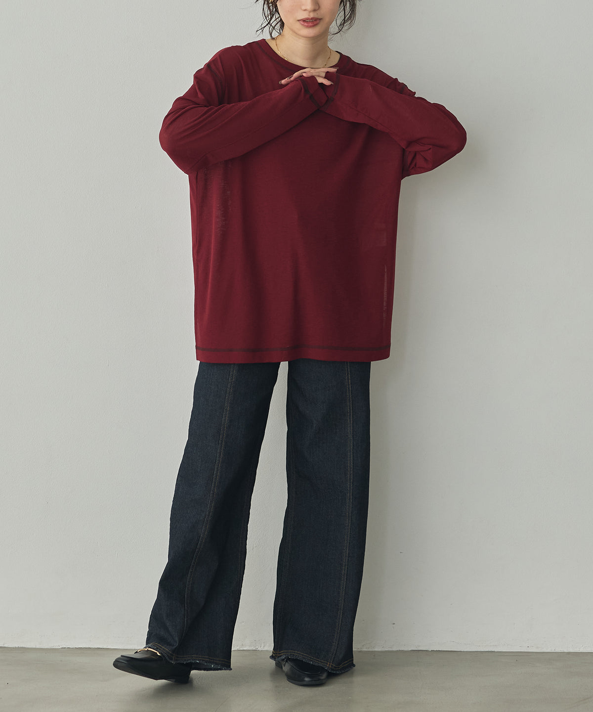 SHEER WAFFLE TOP WITH SUBTLE COLOUR-BLOCKED STITCHING