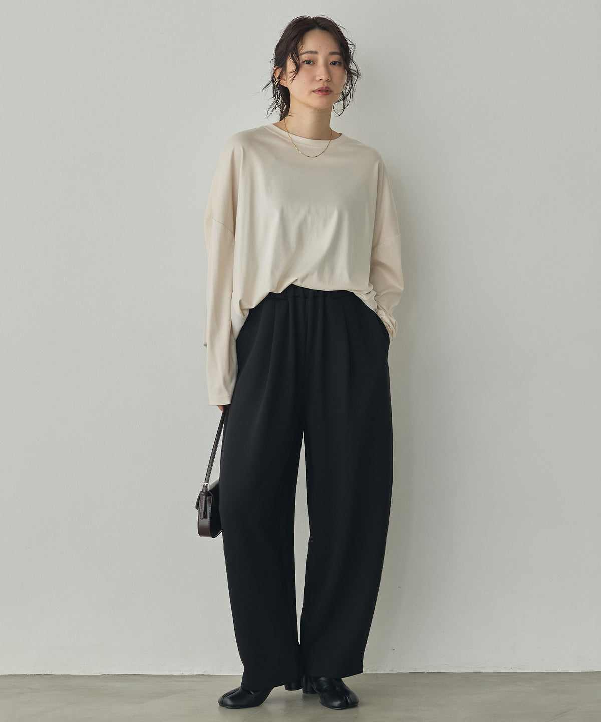 GATHERED-DESIGN DOCKING TOPS