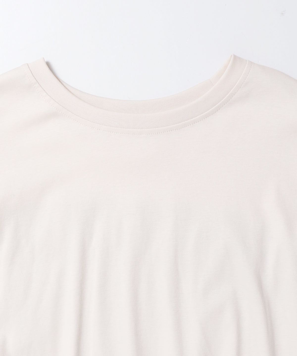 GATHERED-DESIGN DOCKING TOPS