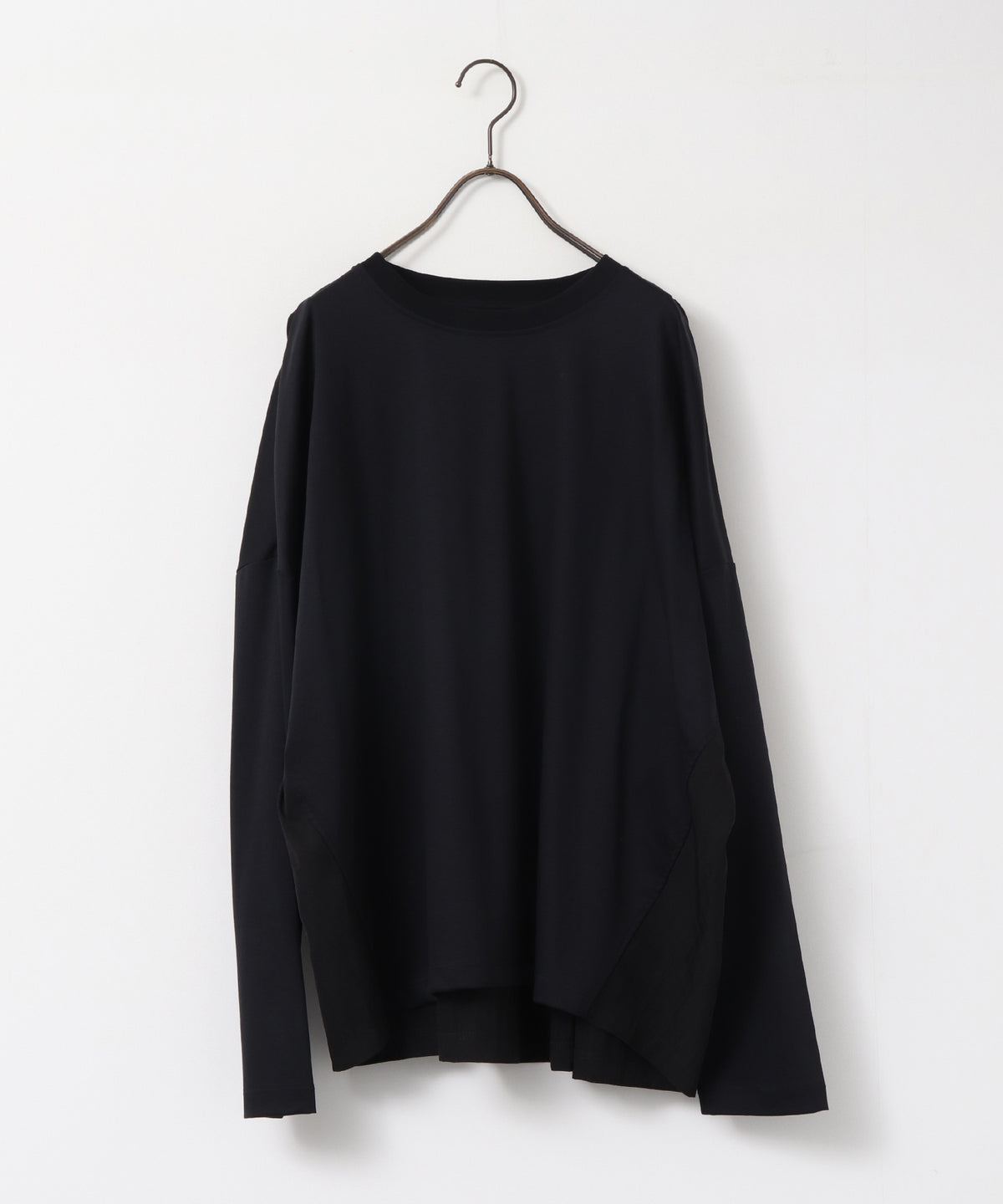 GATHERED-DESIGN DOCKING TOPS