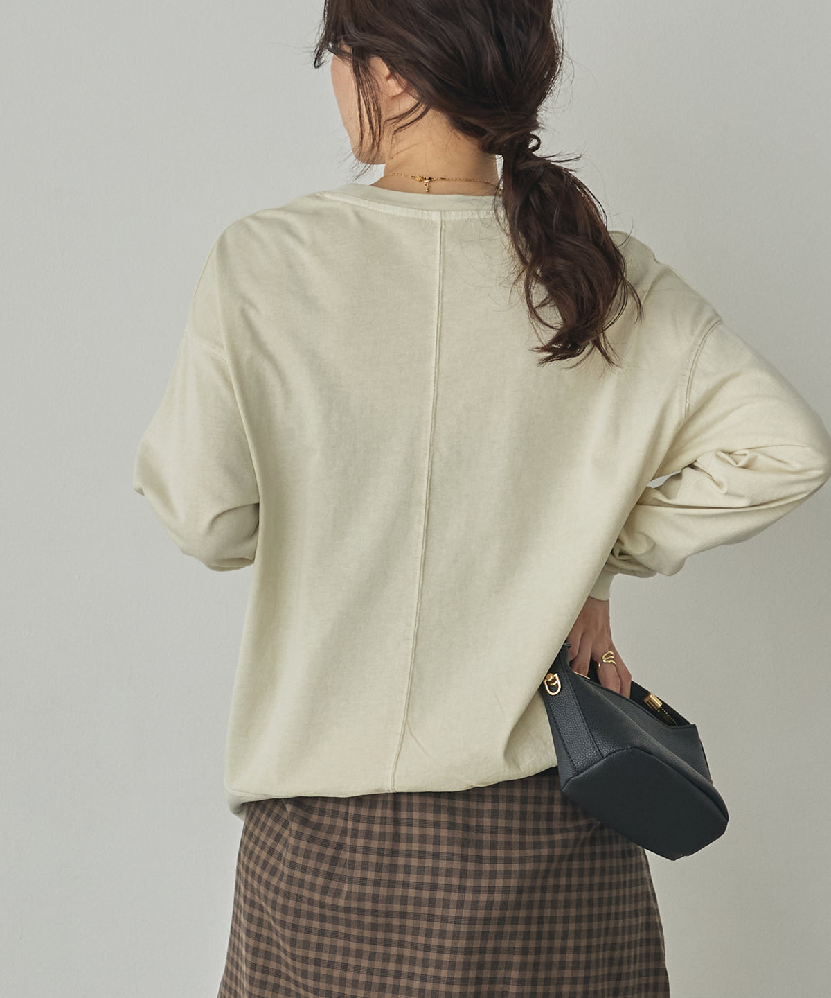 VINTAGE-STYLE FOIL PRINT TOPS