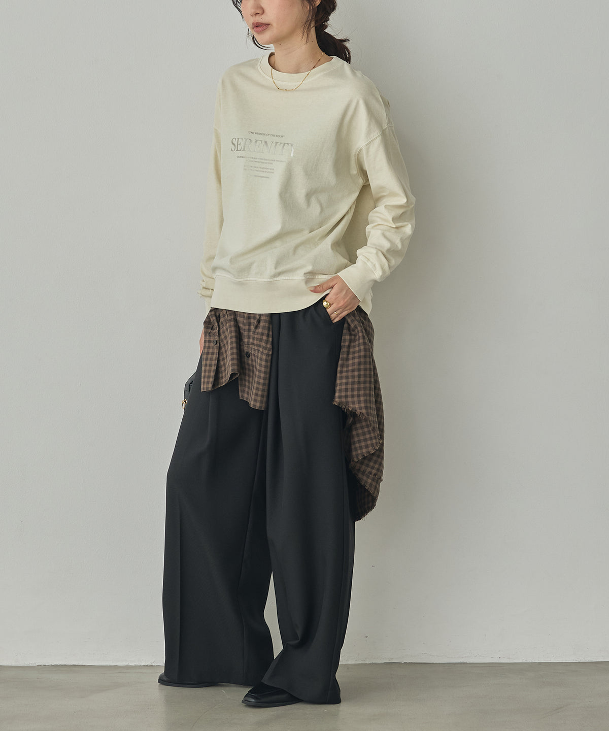 VINTAGE-STYLE FOIL PRINT TOPS