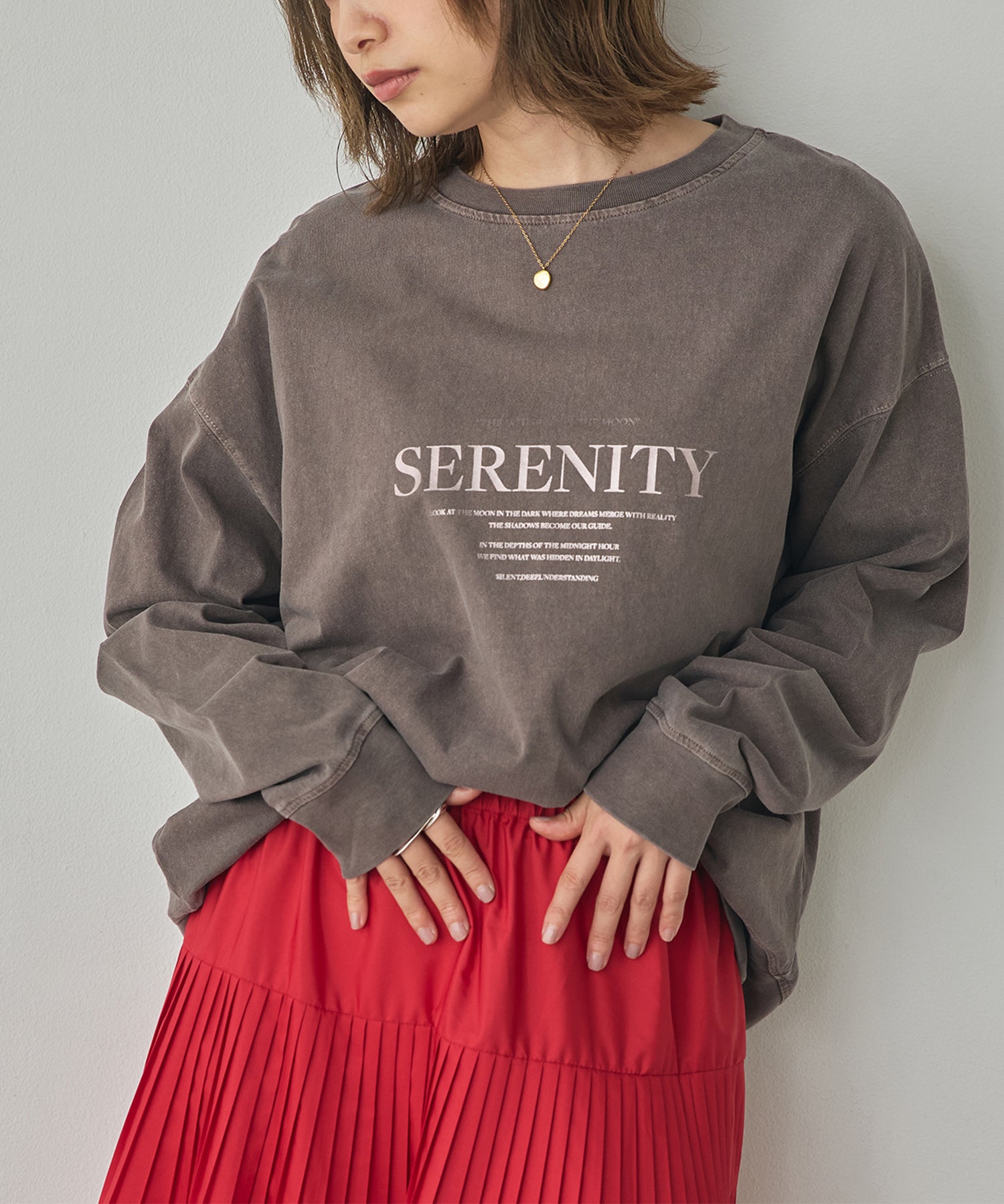 VINTAGE-STYLE FOIL PRINT TOPS