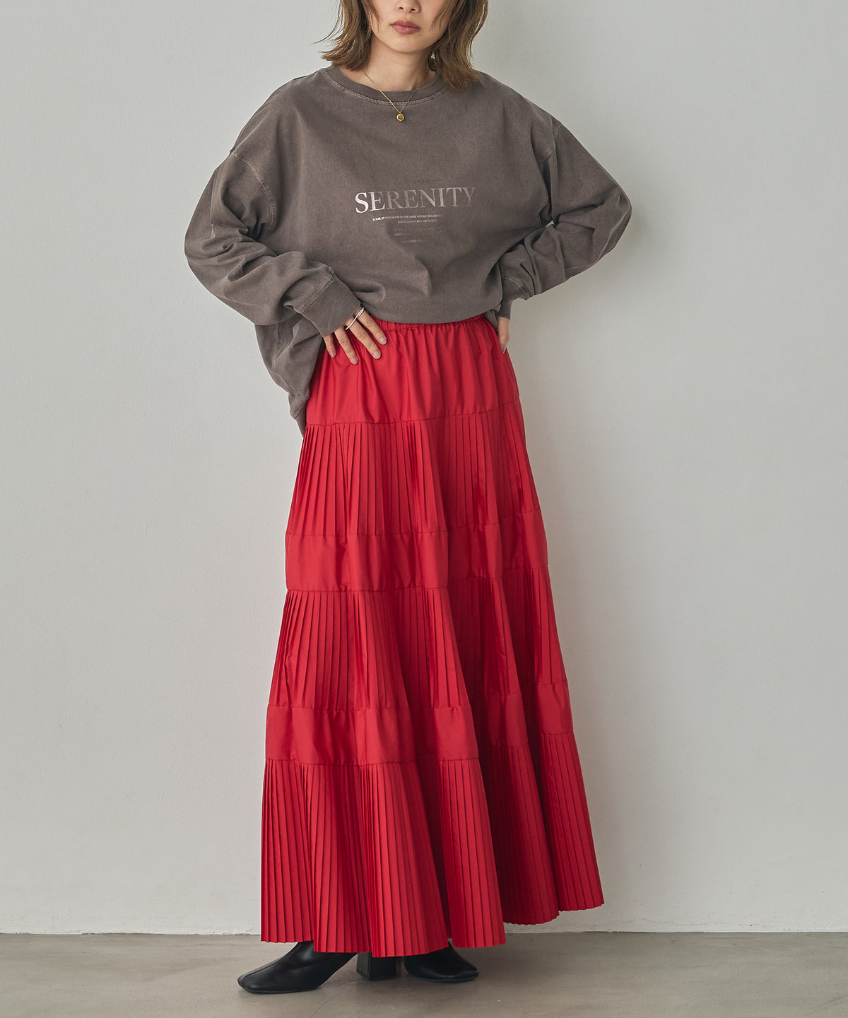 VINTAGE-STYLE FOIL PRINT TOPS