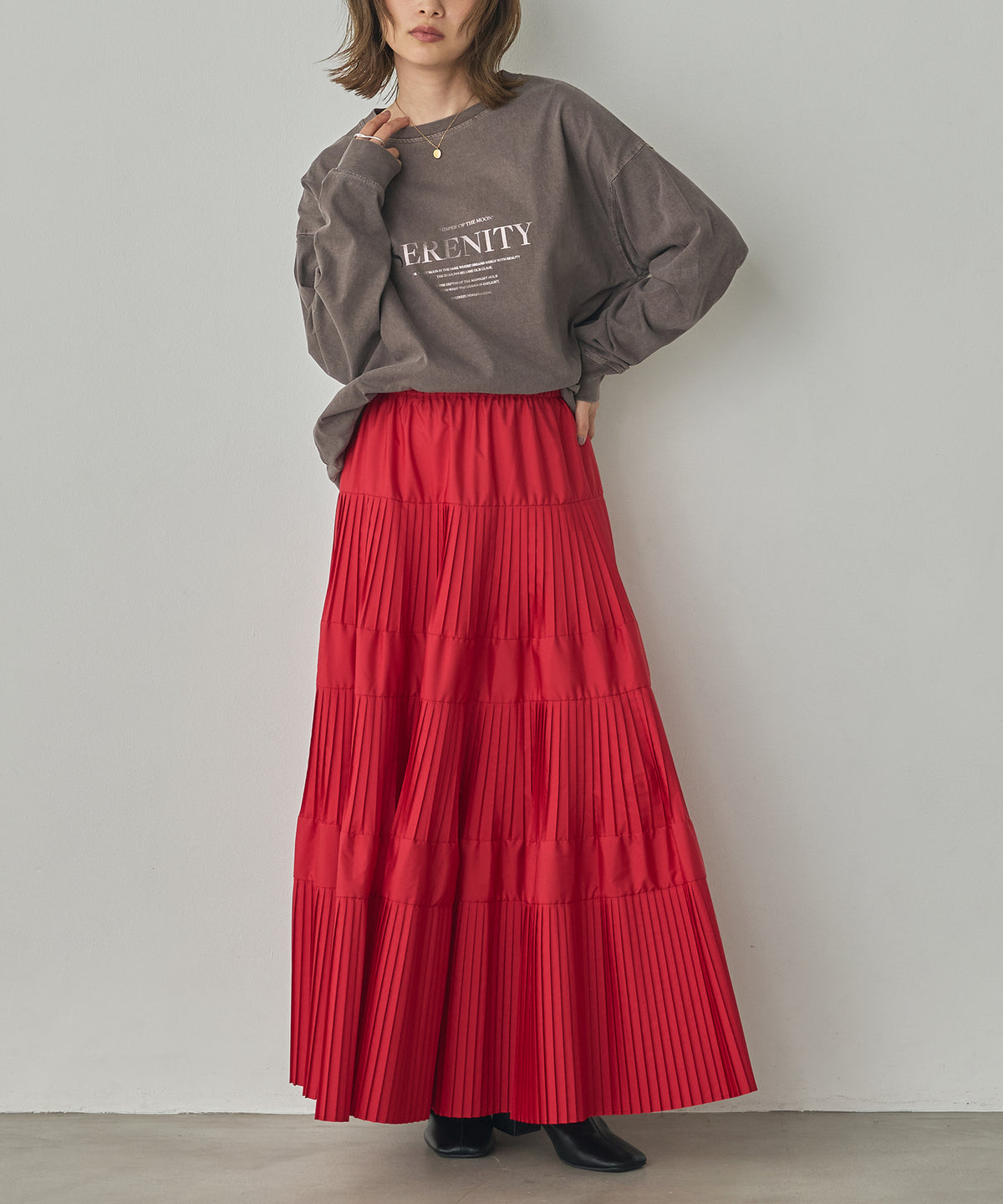 VINTAGE-STYLE FOIL PRINT TOPS