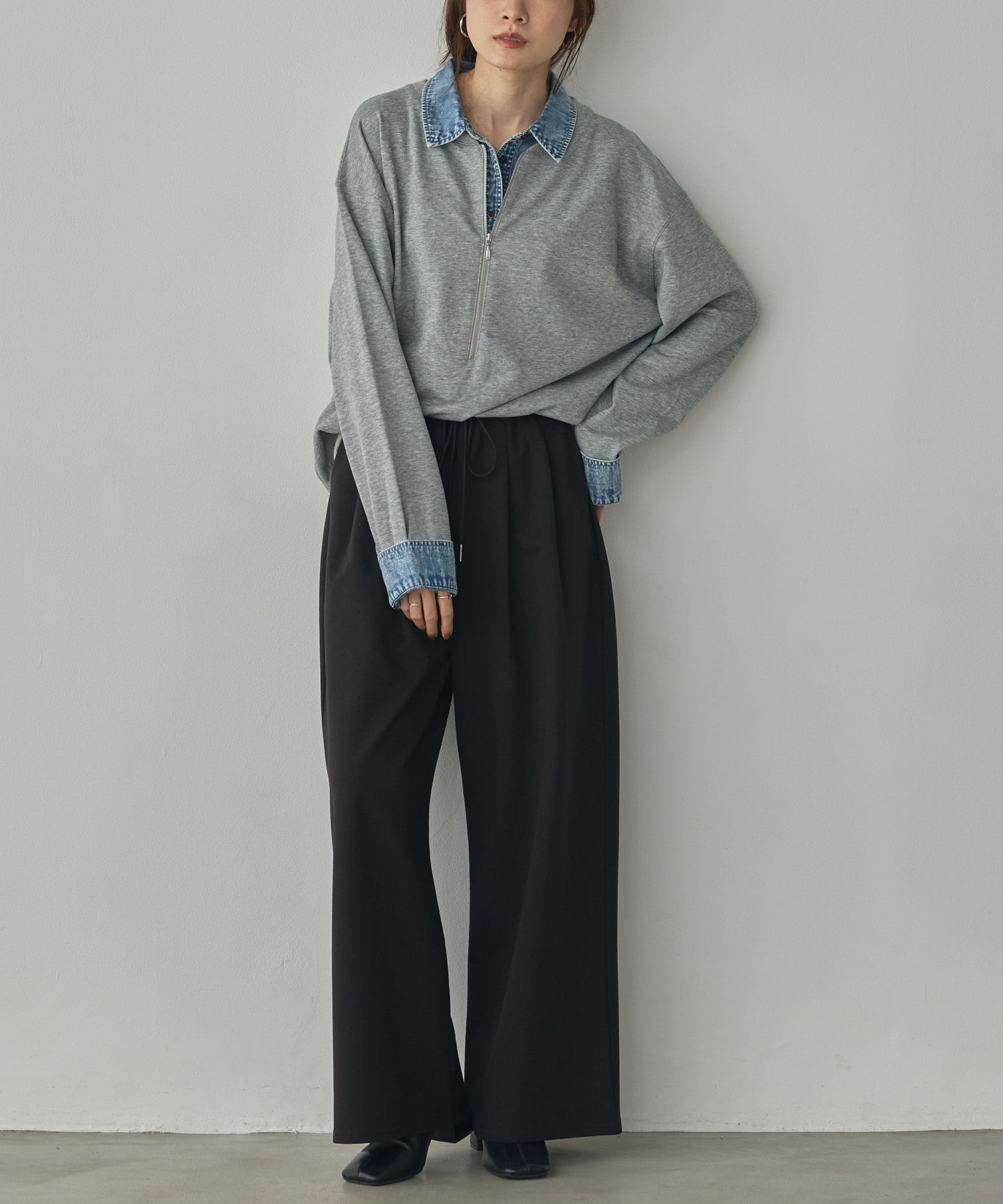 DENIM-COLLAR DOCKING FAKE-LAYERED TOP