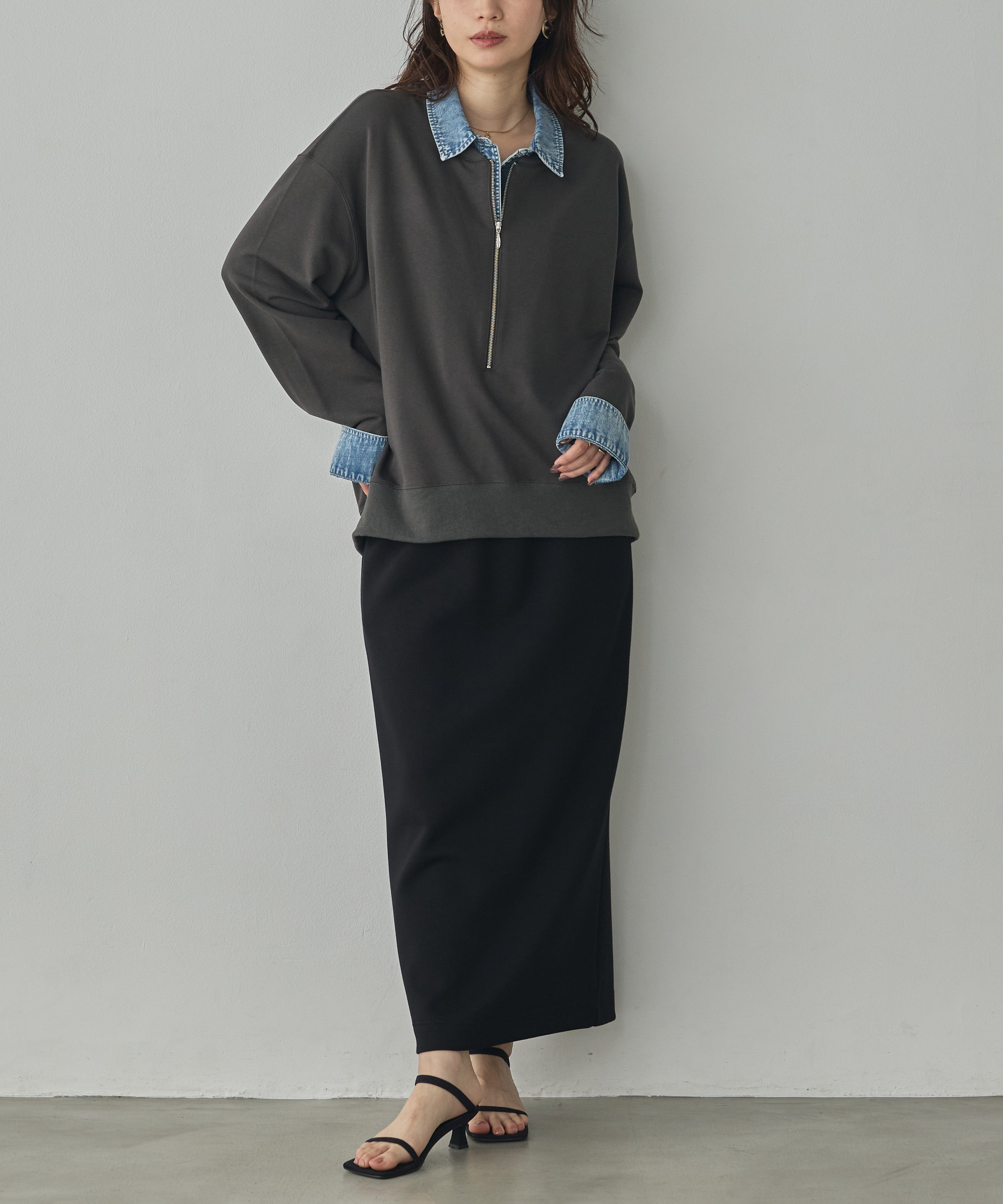 DENIM-COLLAR DOCKING FAKE-LAYERED TOP