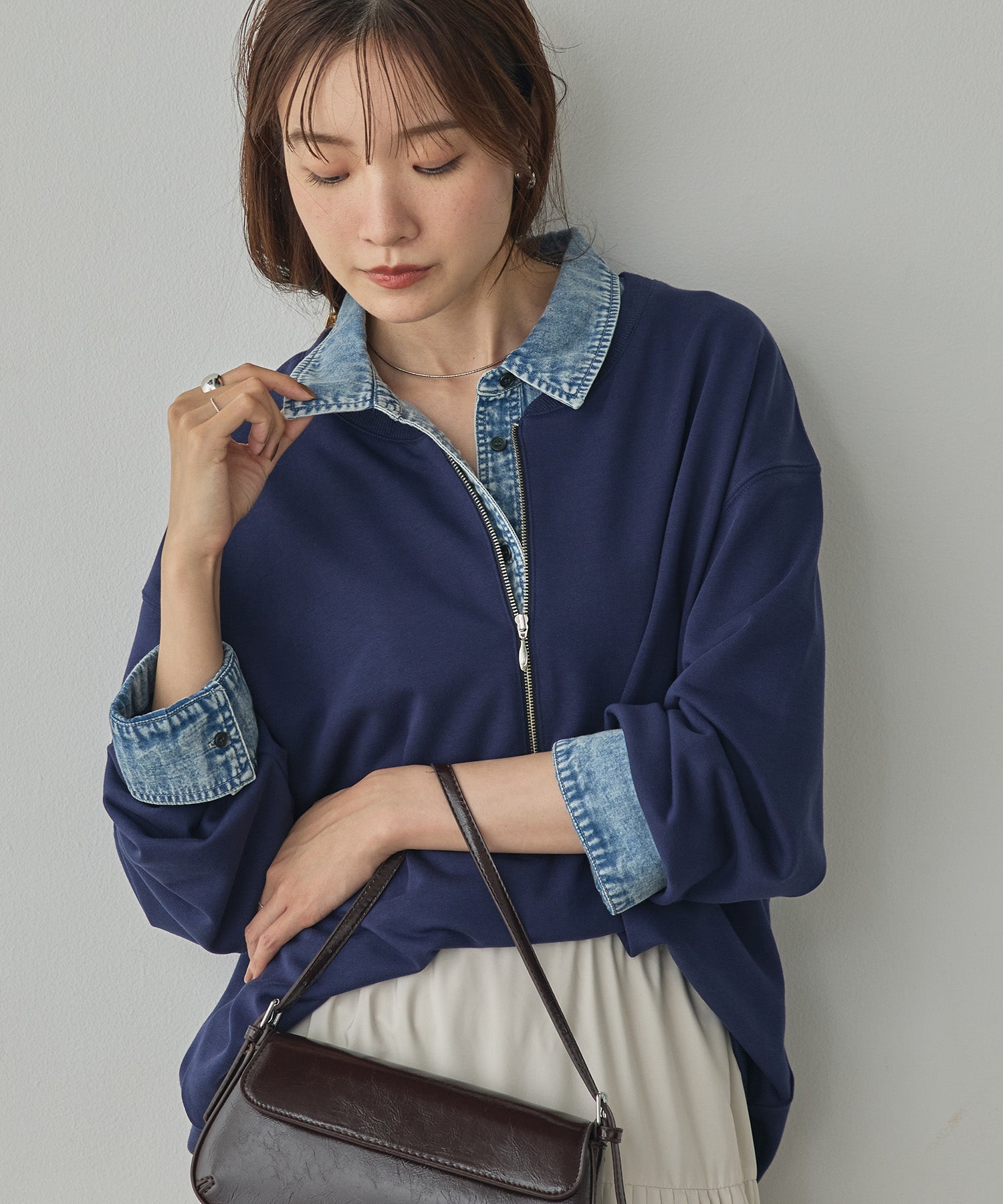 DENIM-COLLAR DOCKING FAKE-LAYERED TOP