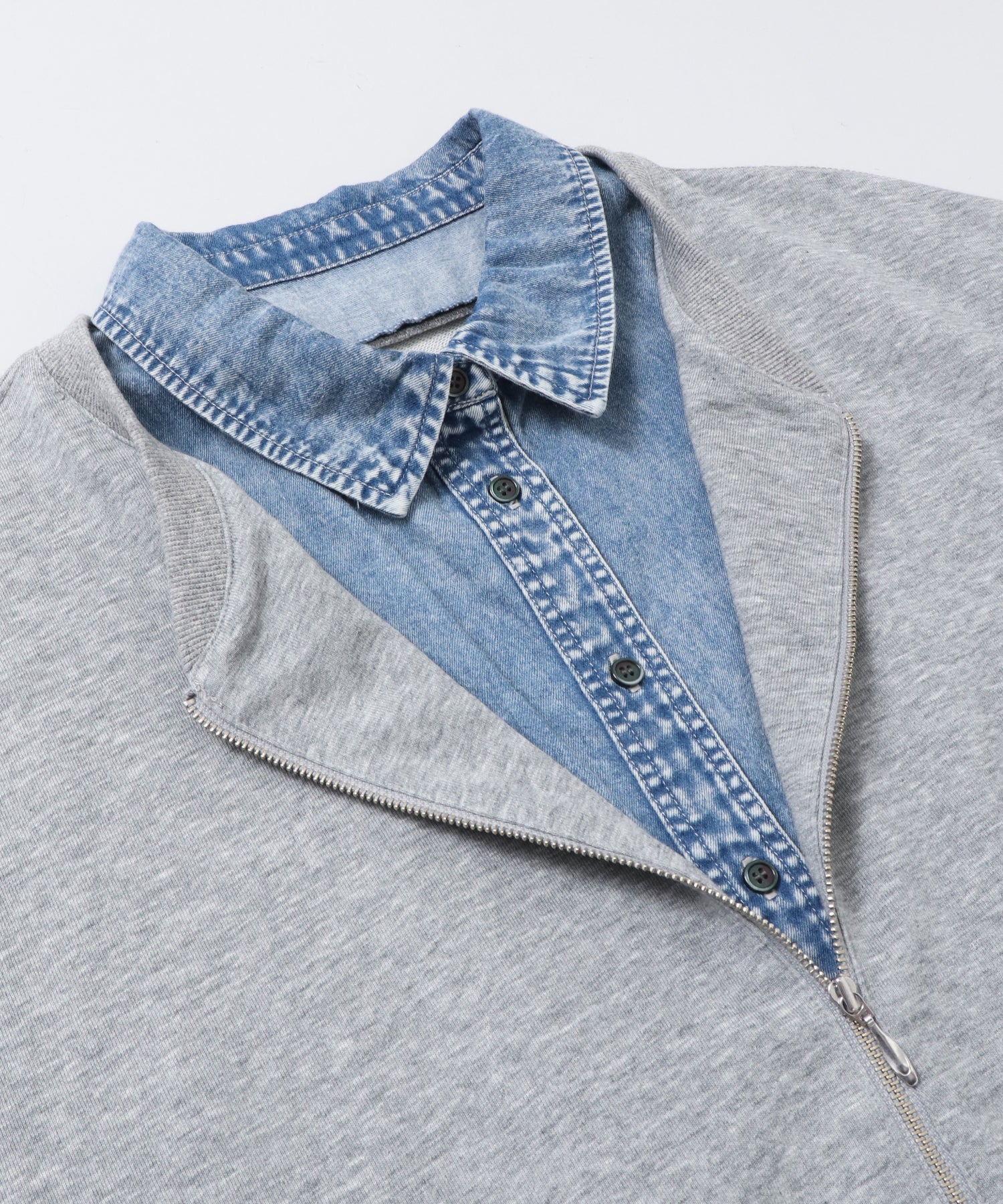 DENIM-COLLAR DOCKING FAKE-LAYERED TOP
