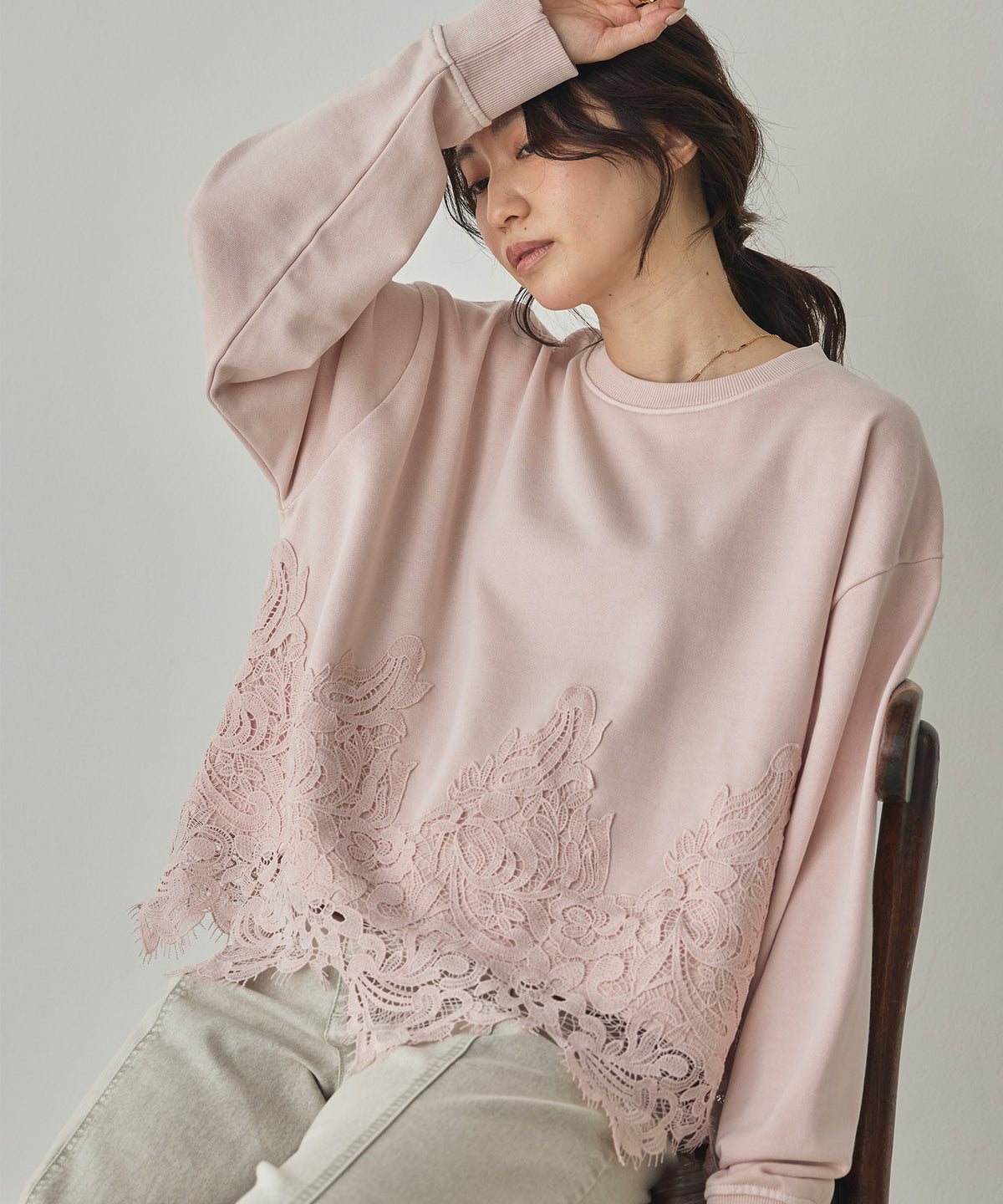 FLEECE-LINED LACE-DOCKED TOPS
