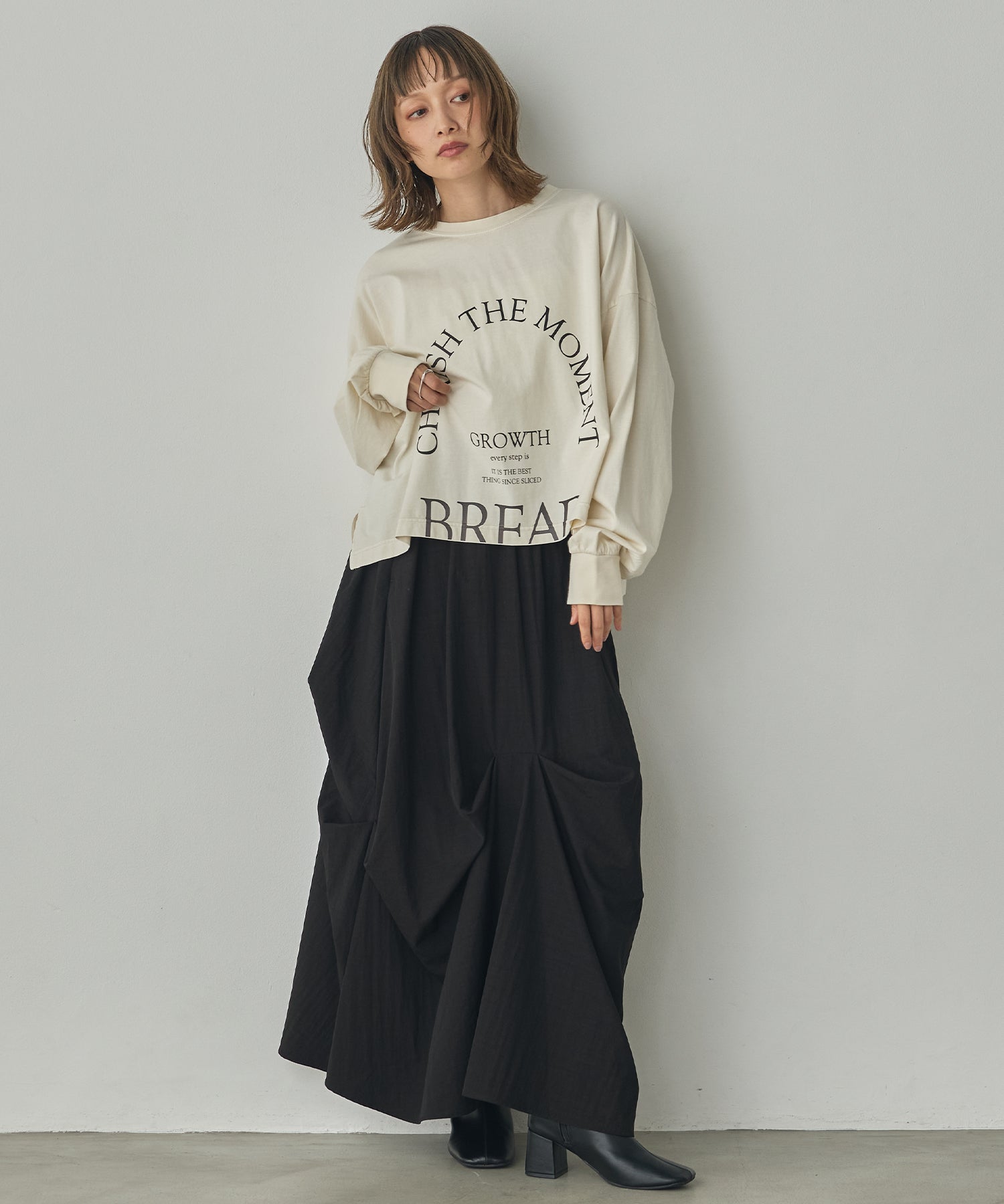 [PRE-ORDER]PIGMENT-DYED LOGO LONG T-SHIRT