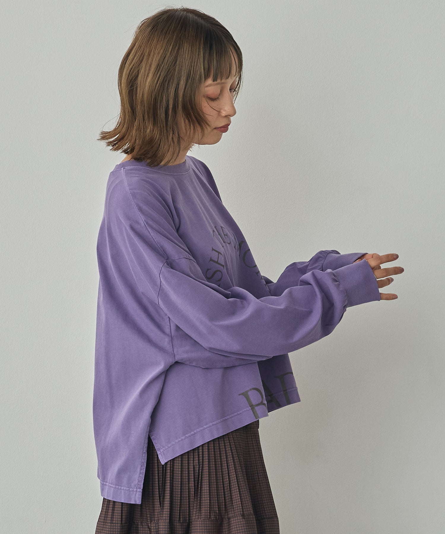 [PRE-ORDER]PIGMENT-DYED LOGO LONG T-SHIRT