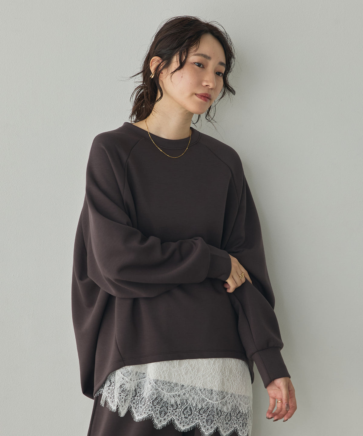 THICK CARDBOARD DOLMAN-SLEEVE TOPS