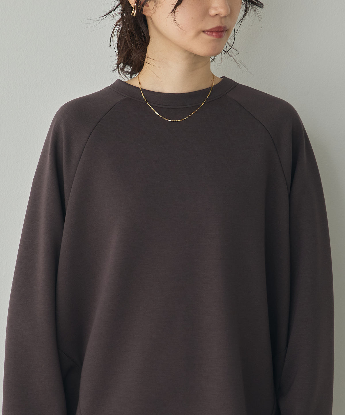 THICK CARDBOARD DOLMAN-SLEEVE TOPS
