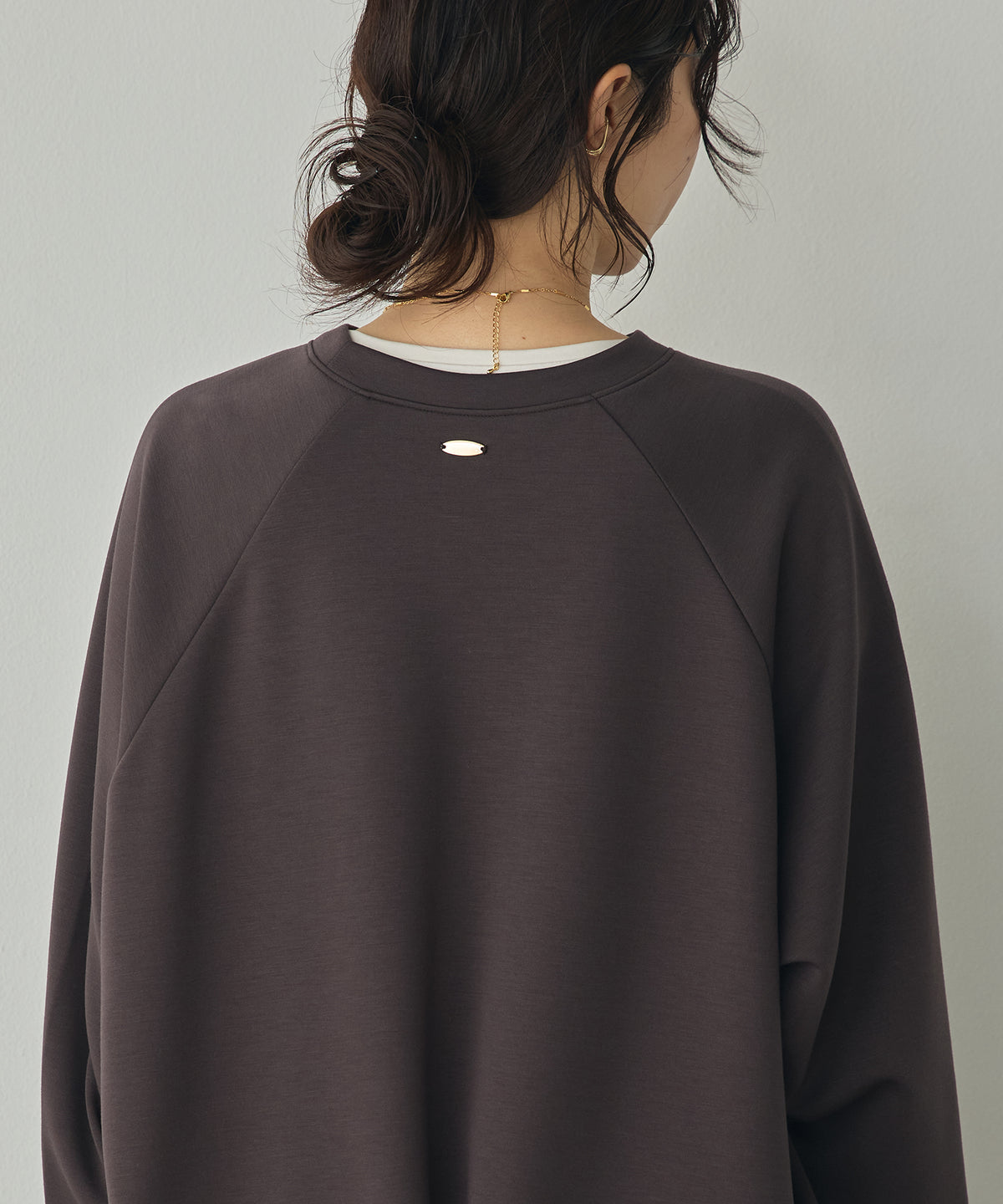 THICK CARDBOARD DOLMAN-SLEEVE TOPS