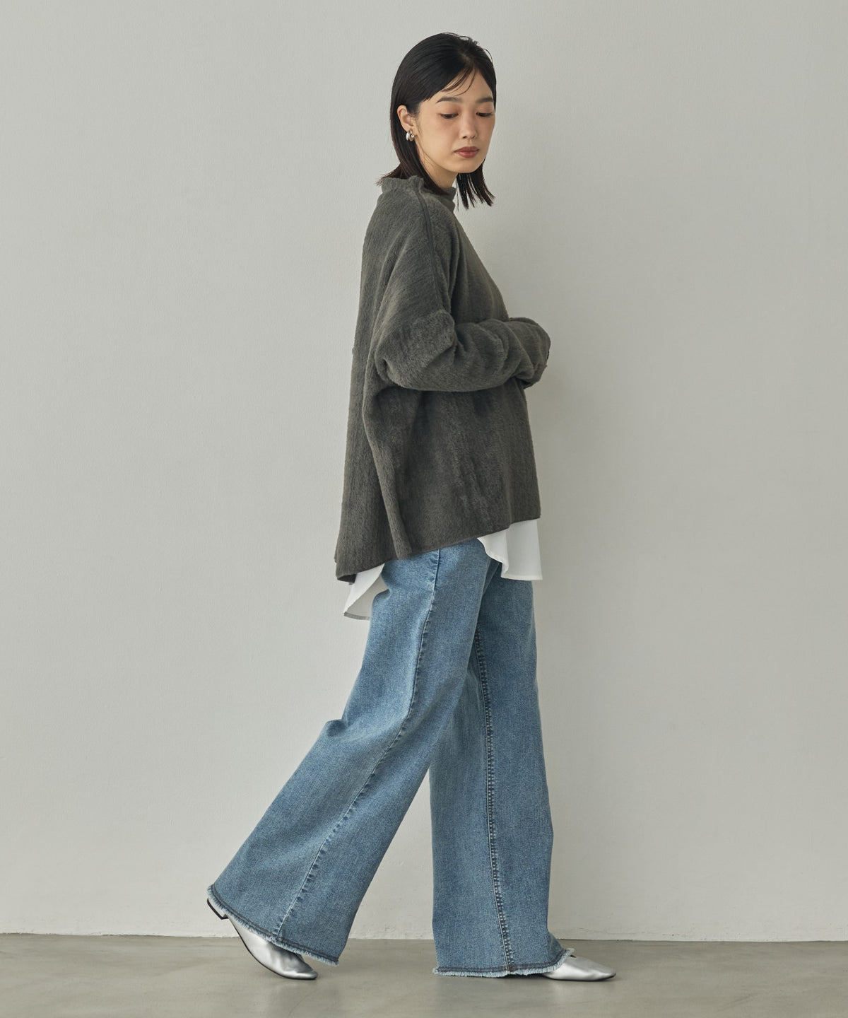 HIGH-NECK SHAGGY CRUISE TOP
