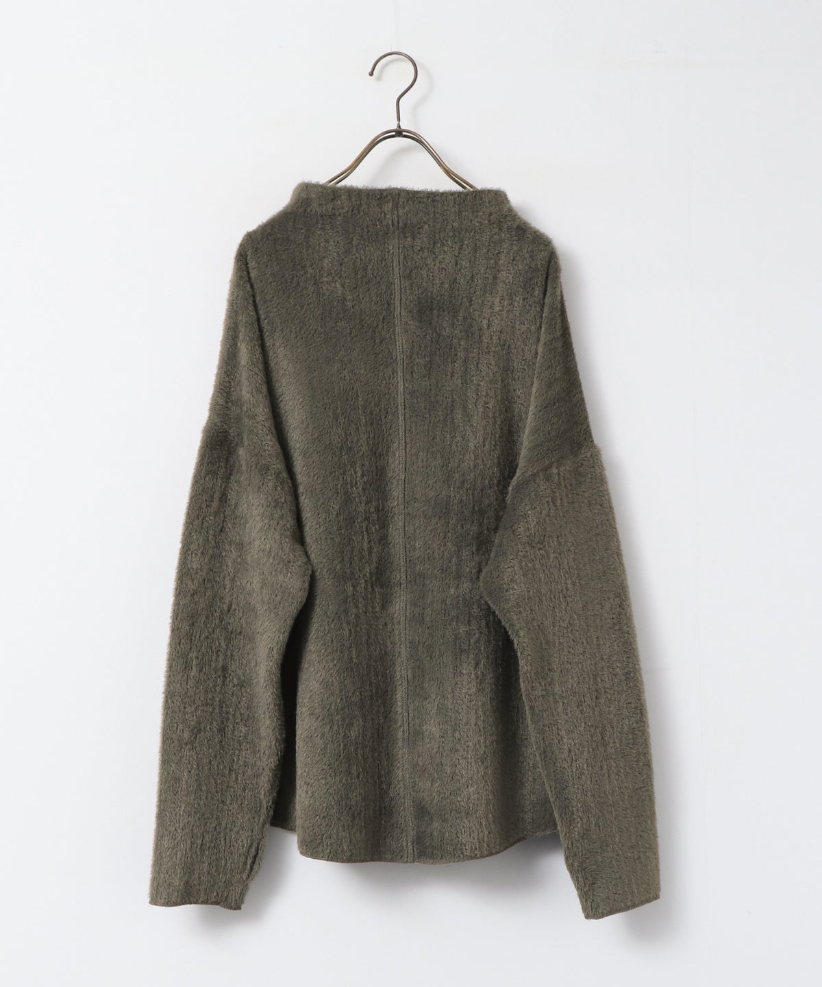 HIGH-NECK SHAGGY CRUISE TOP