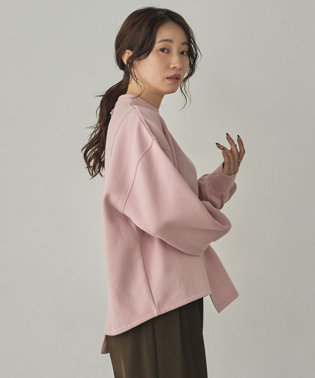 ASYMMETRICAL-DESIGN FLEECE-LINED SWEAT