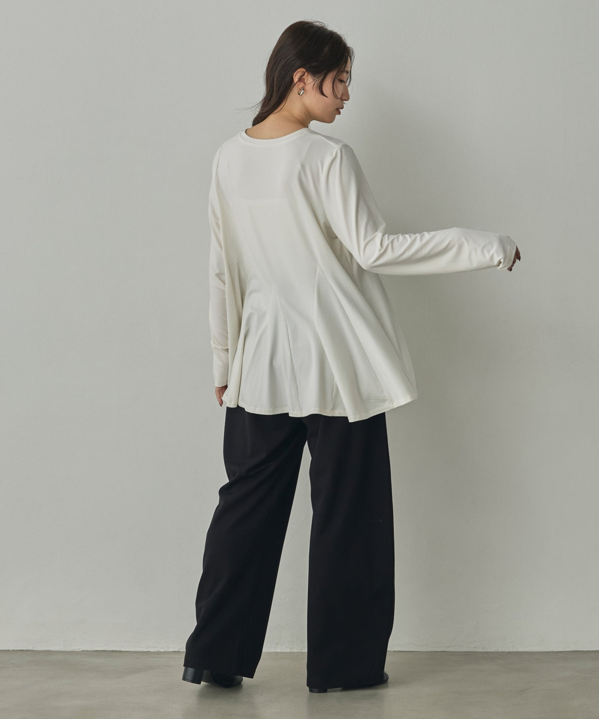 SOFT AND STRETCHY KNIT TOPS