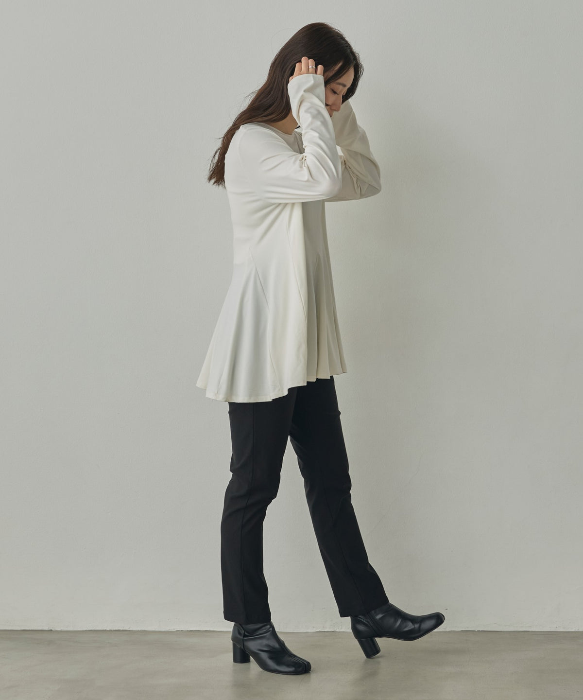 SOFT AND STRETCHY KNIT TOPS
