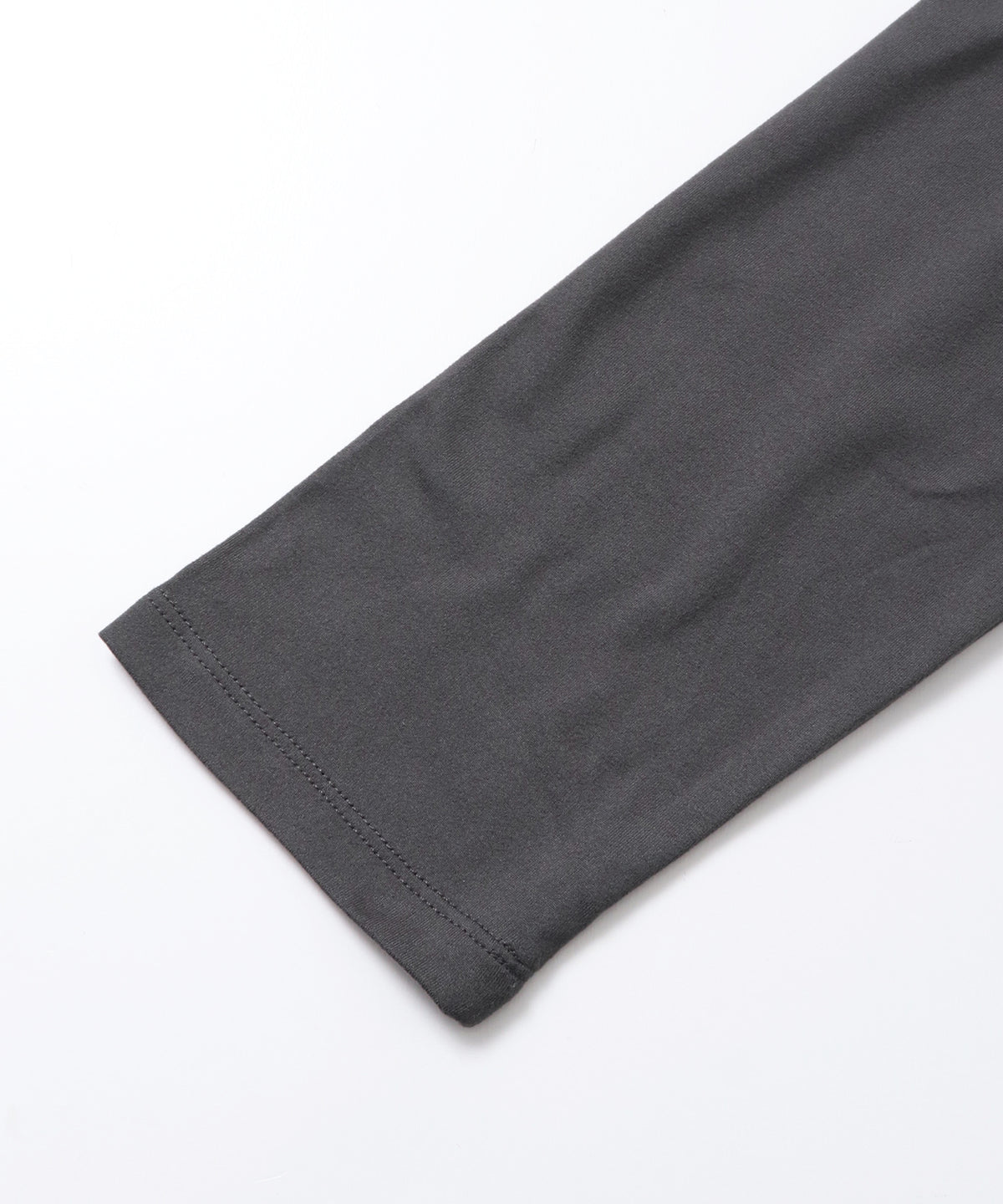 SOFT AND STRETCHY KNIT TOPS