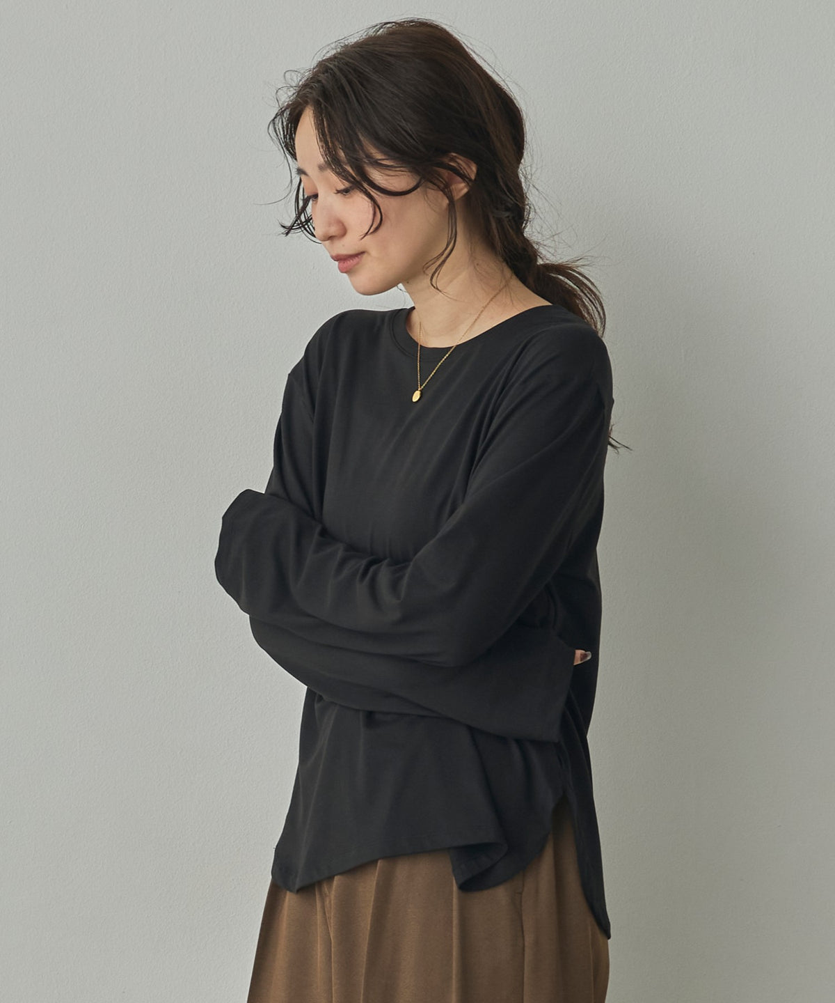 SOFT AND STRETCHY T-SHIRT: BASIC TOPS