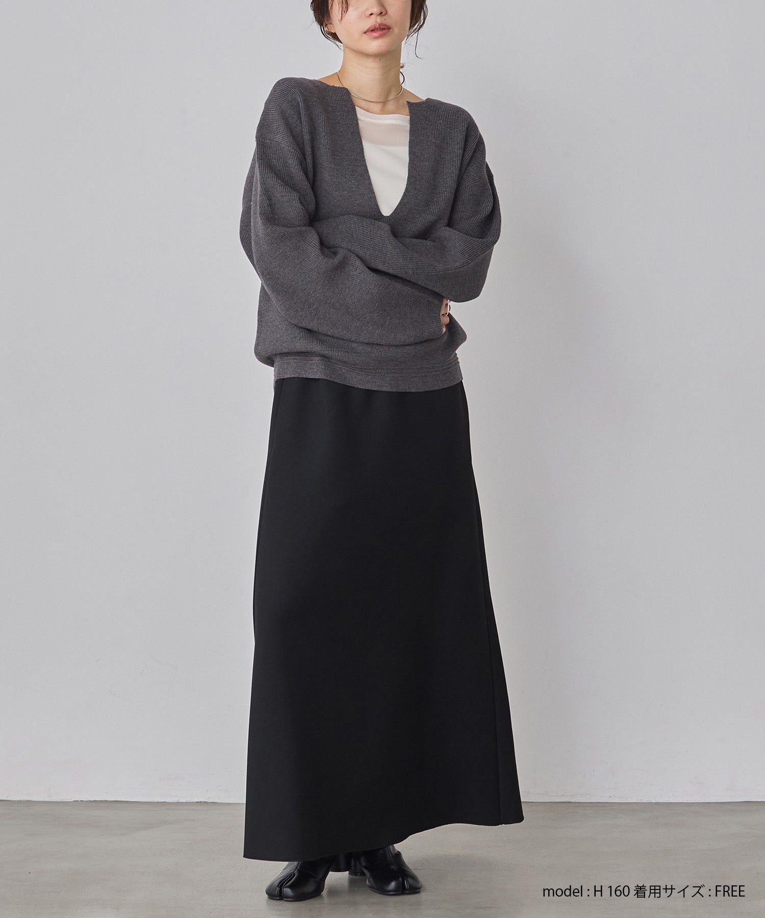 【静電気防止】やわもちヤーン 深Vデザインニット