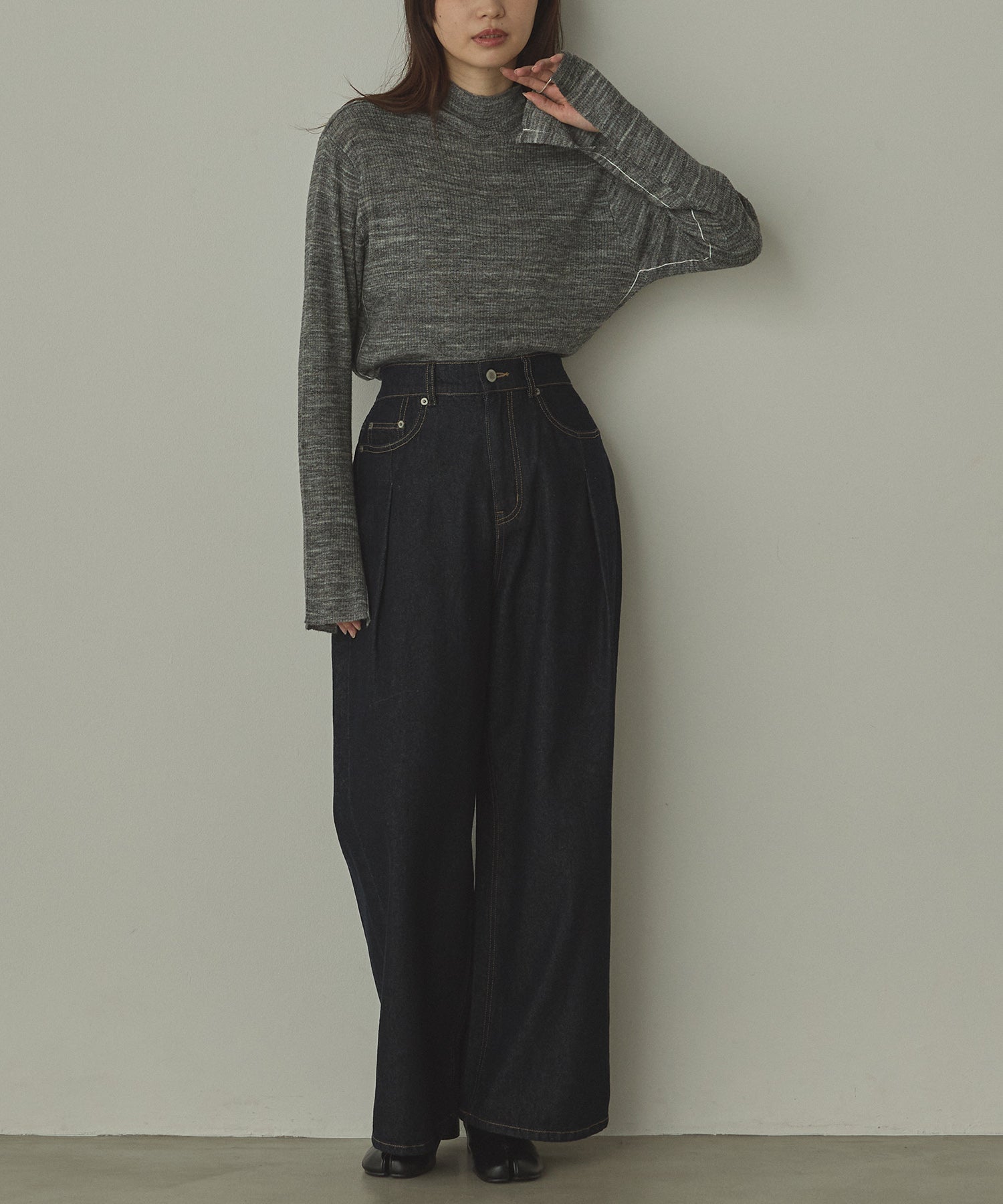 配色 タートルリブニット