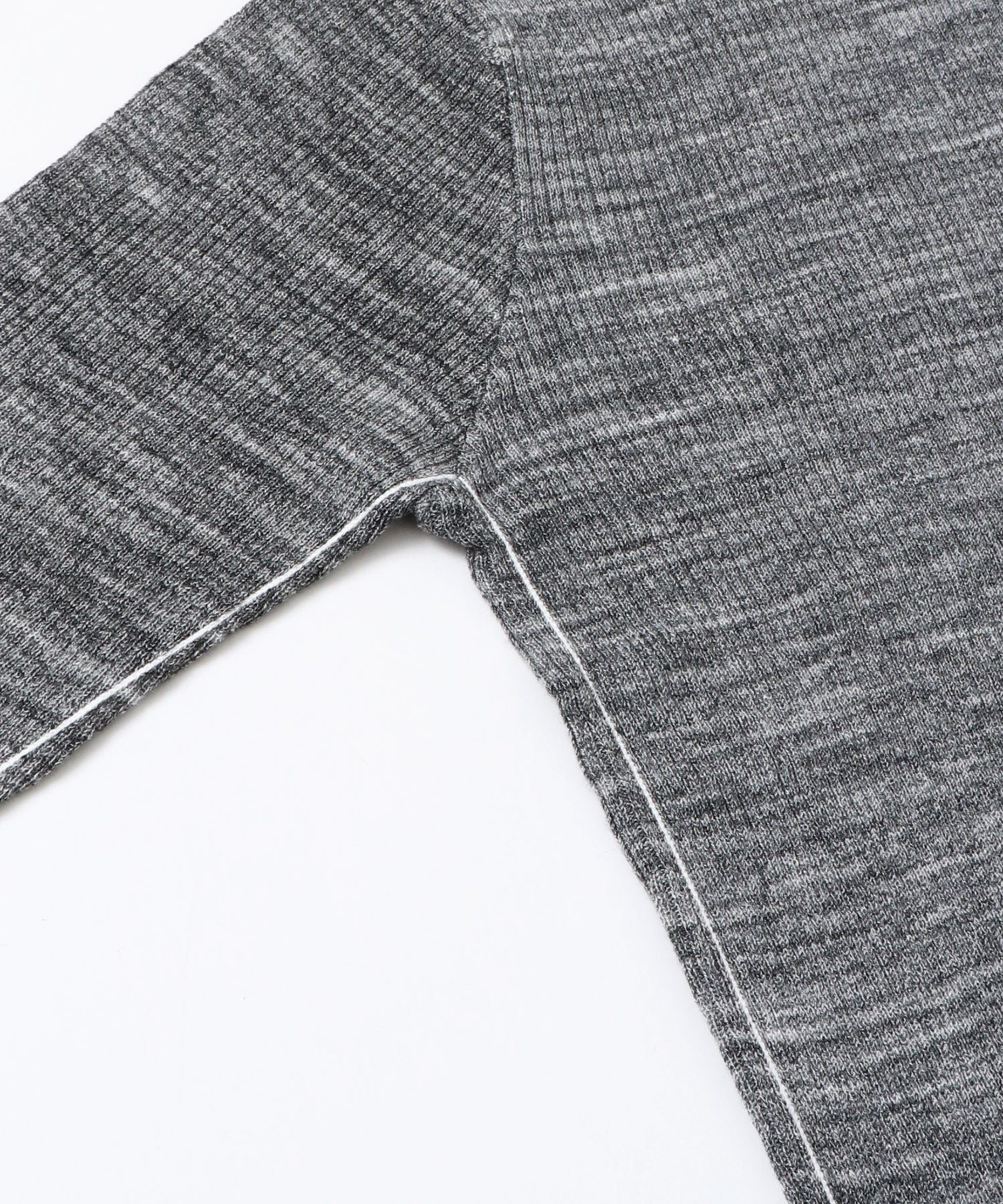 配色 タートルリブニット