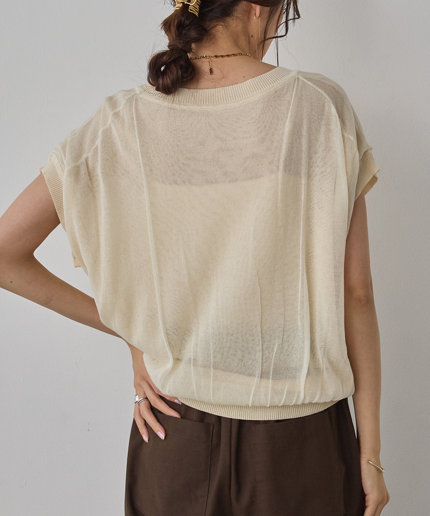 REVERSIBLE COLOR-BLOCK KNIT