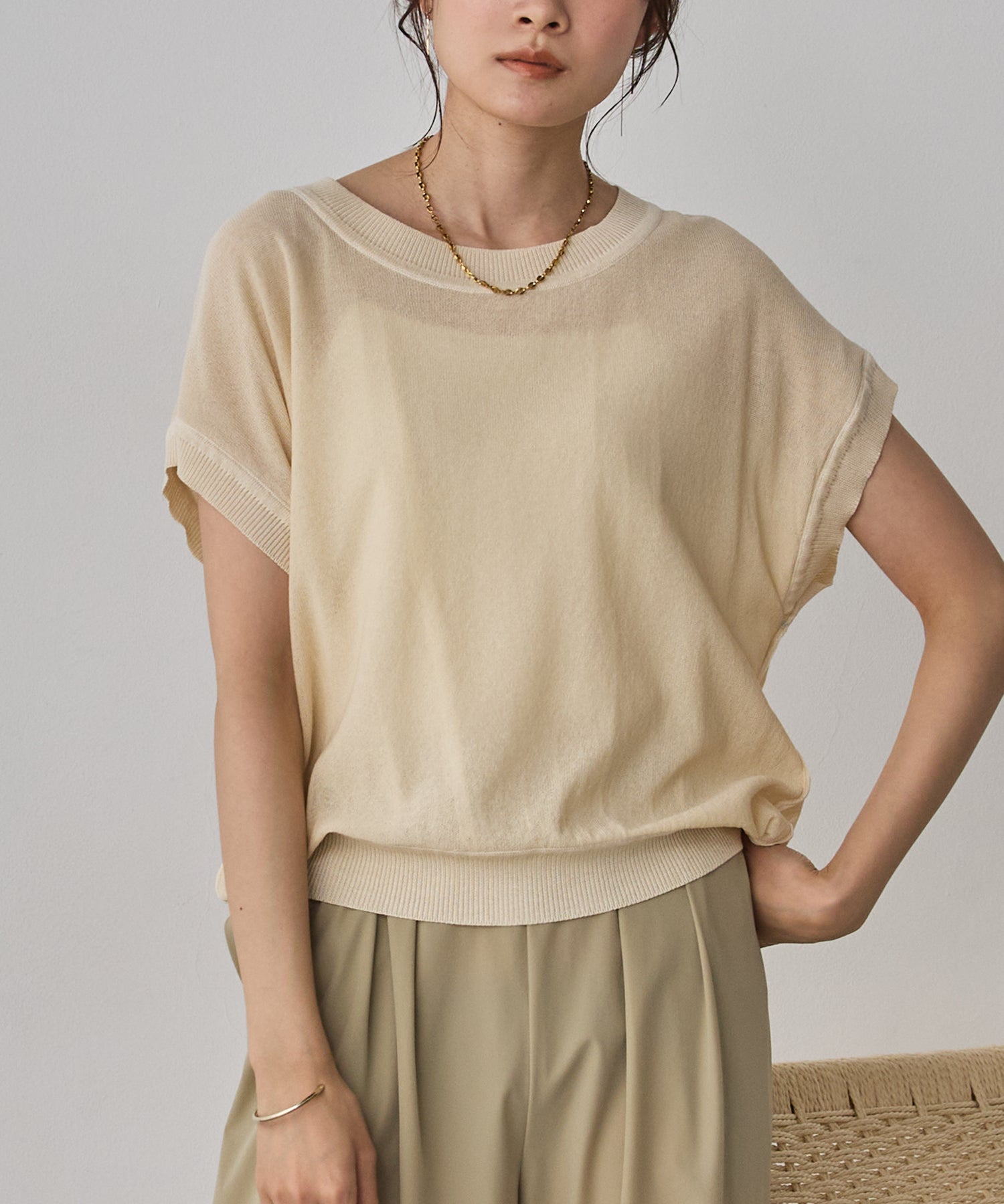 REVERSIBLE COLOR-BLOCK KNIT