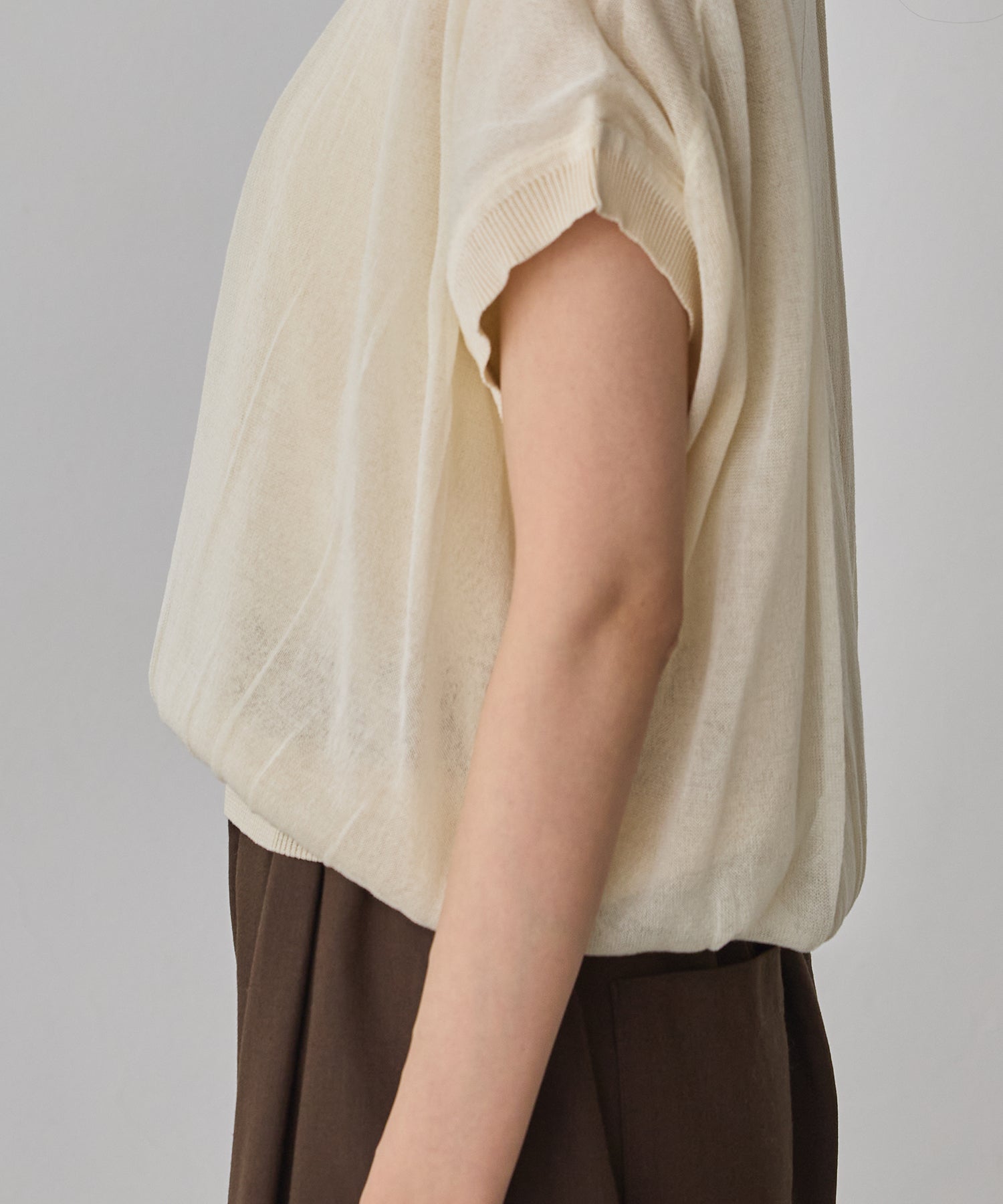 REVERSIBLE COLOR-BLOCK KNIT