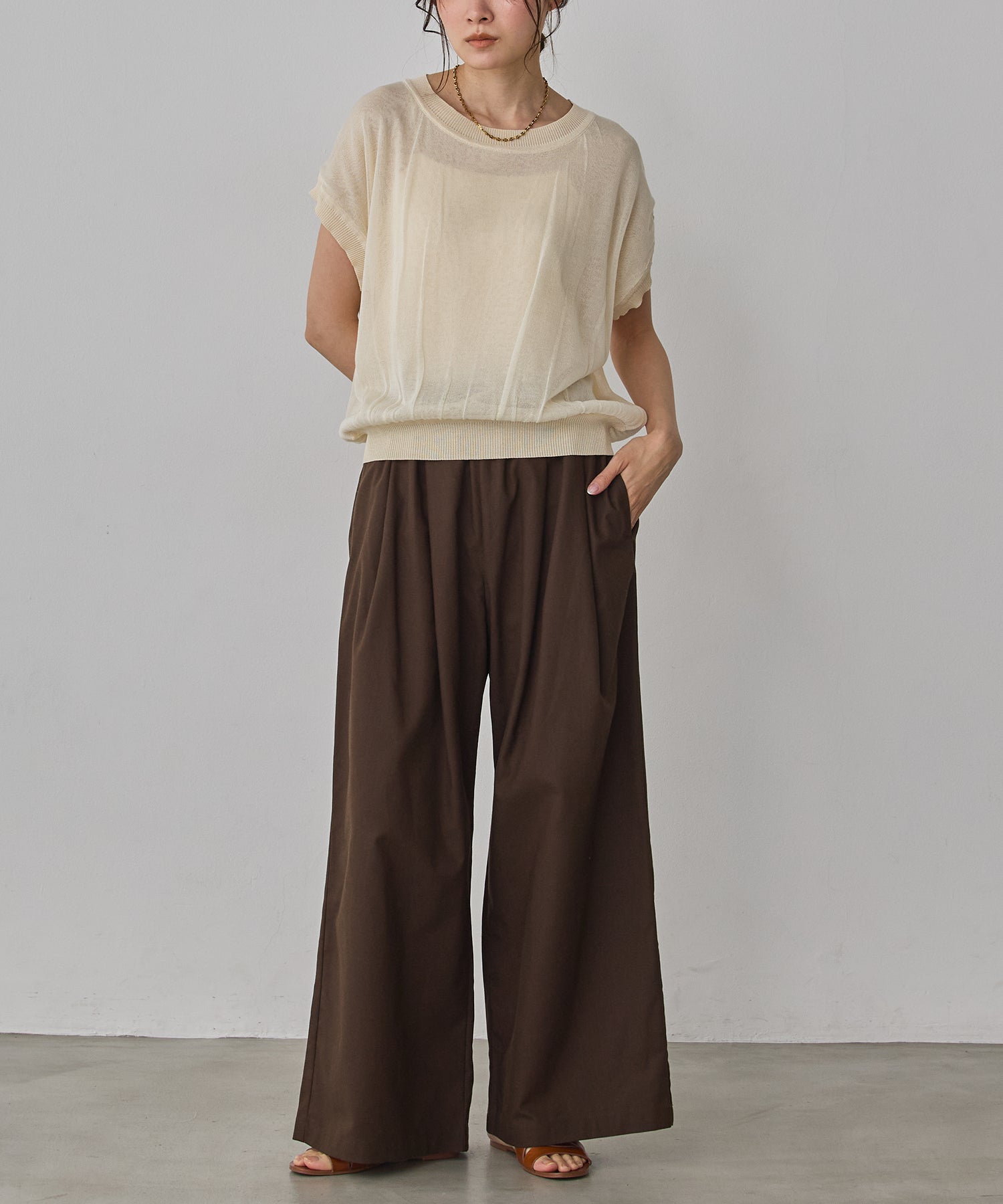 REVERSIBLE COLOR-BLOCK KNIT