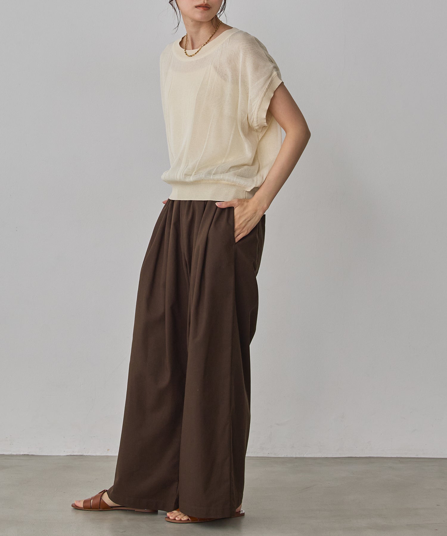 REVERSIBLE COLOR-BLOCK KNIT