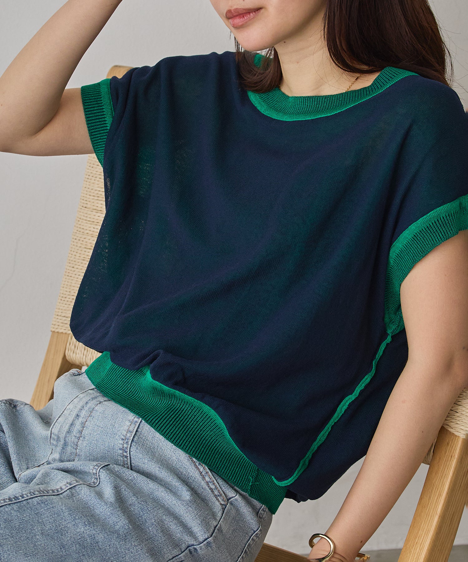 REVERSIBLE COLOR-BLOCK KNIT