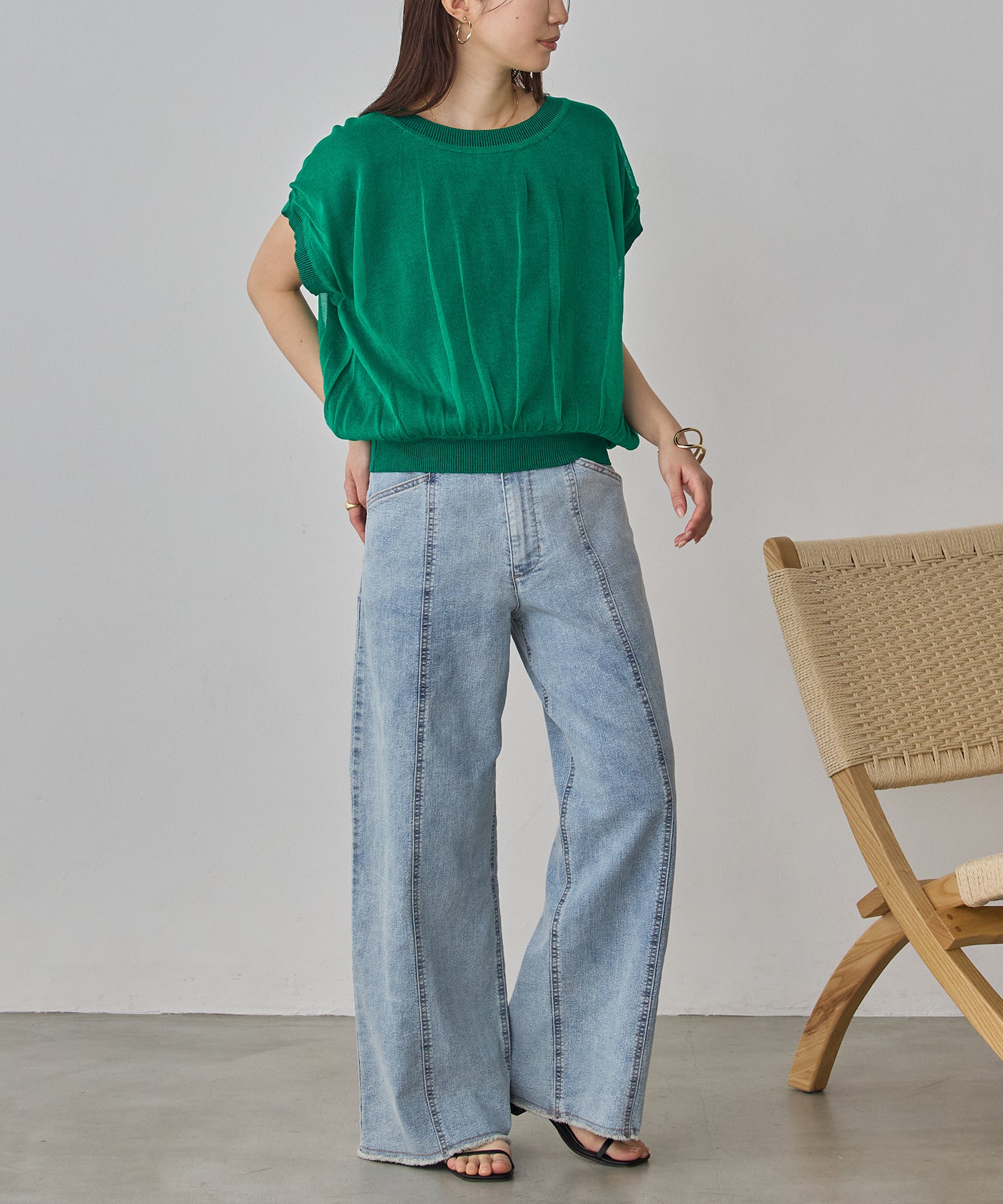 REVERSIBLE COLOR-BLOCK KNIT