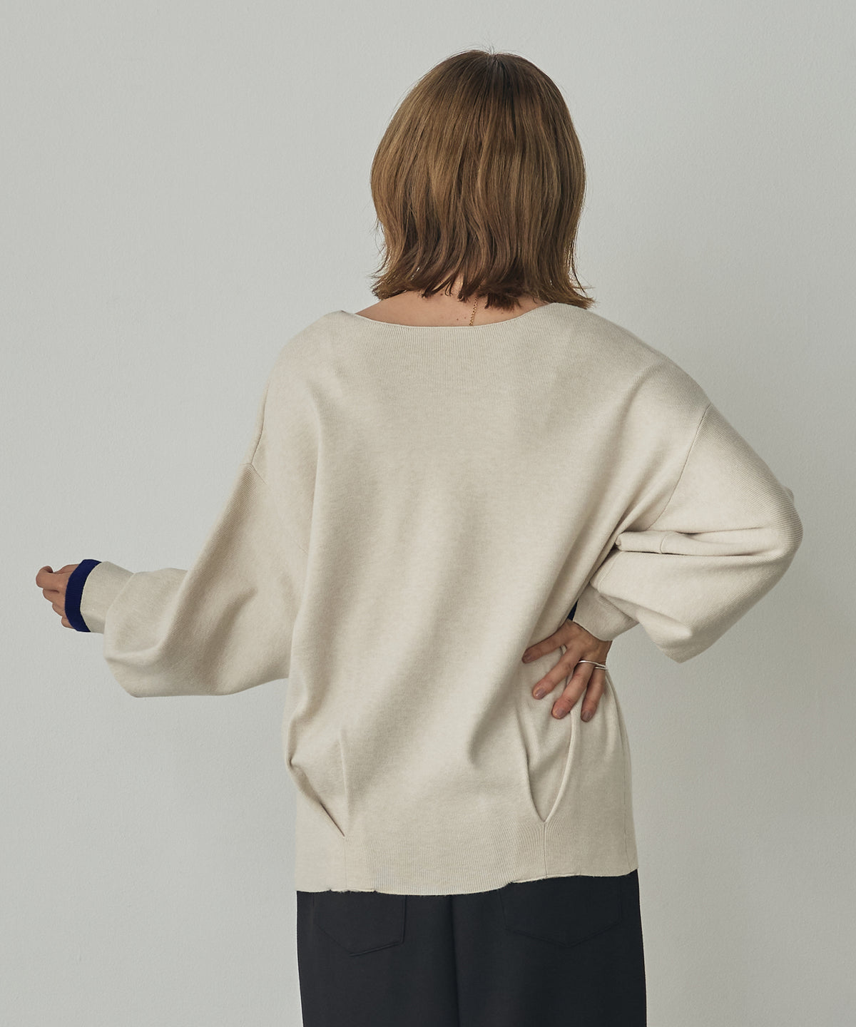 [ANTI-STATIC] YAWAMOCHI YARN PUFFY-SLEEVE COLOR-BLOCK KNIT