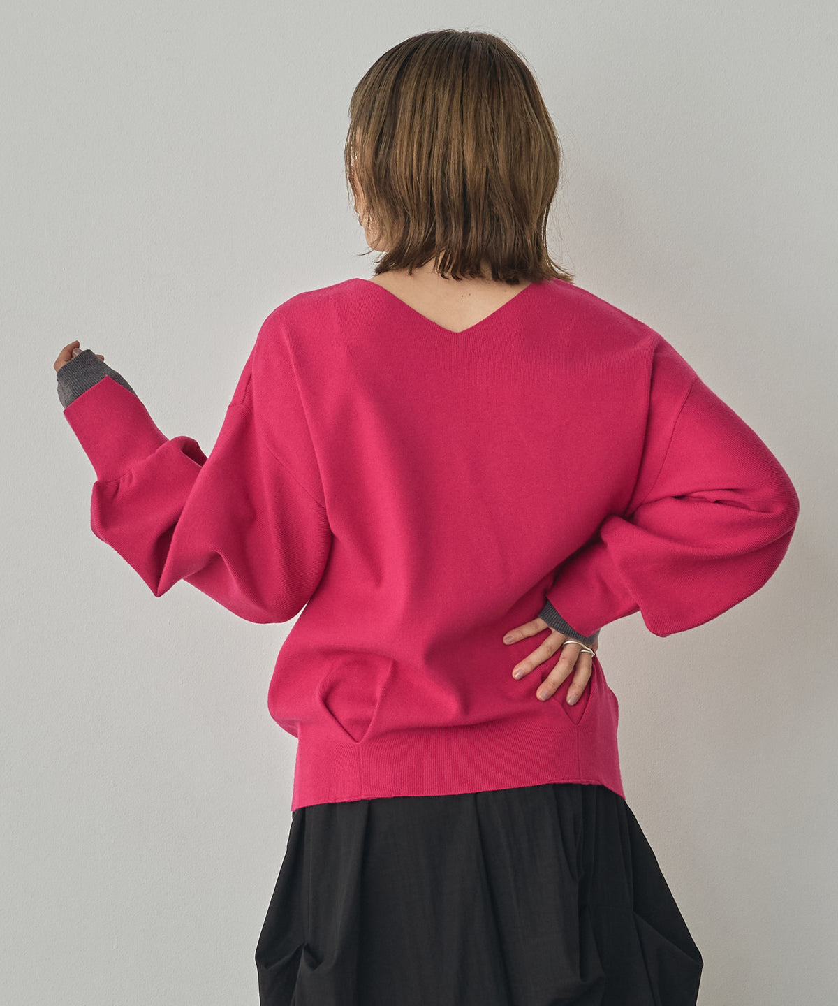 [ANTI-STATIC] YAWAMOCHI YARN PUFFY-SLEEVE COLOR-BLOCK KNIT