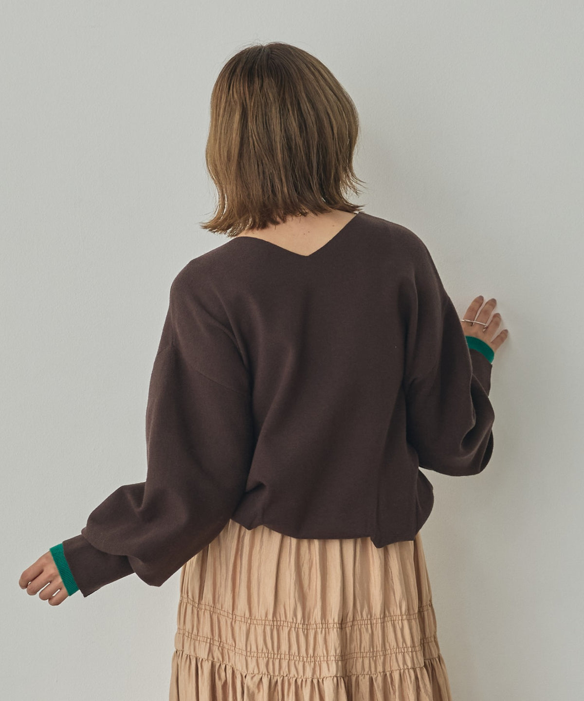 [ANTI-STATIC] YAWAMOCHI YARN PUFFY-SLEEVE COLOR-BLOCK KNIT