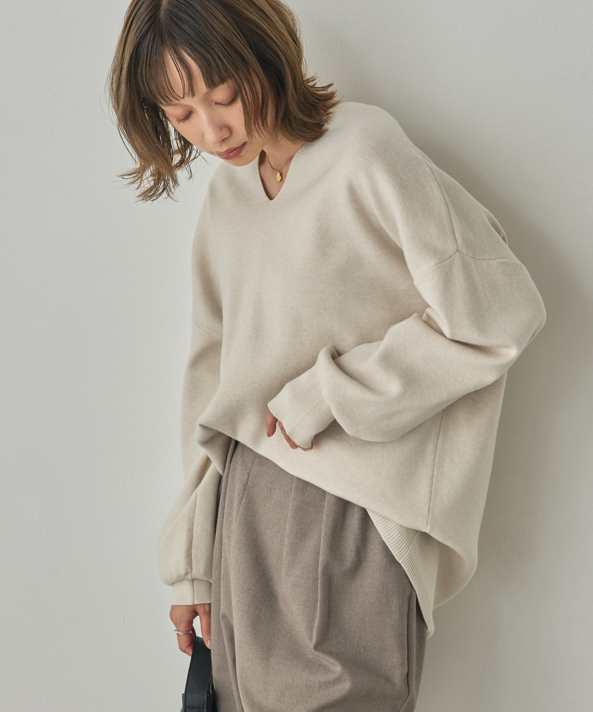 [ANTI-STATIC] YAWAMOCHI YARN DROP-SHOULDER KNIT