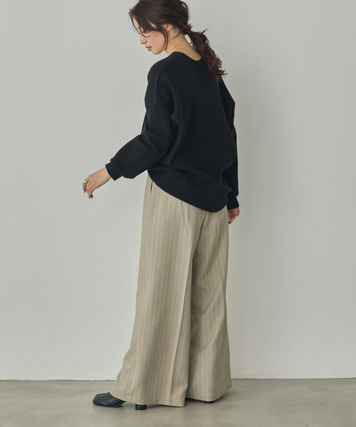 [ANTI-STATIC] YAWAMOCHI YARN DROP-SHOULDER KNIT