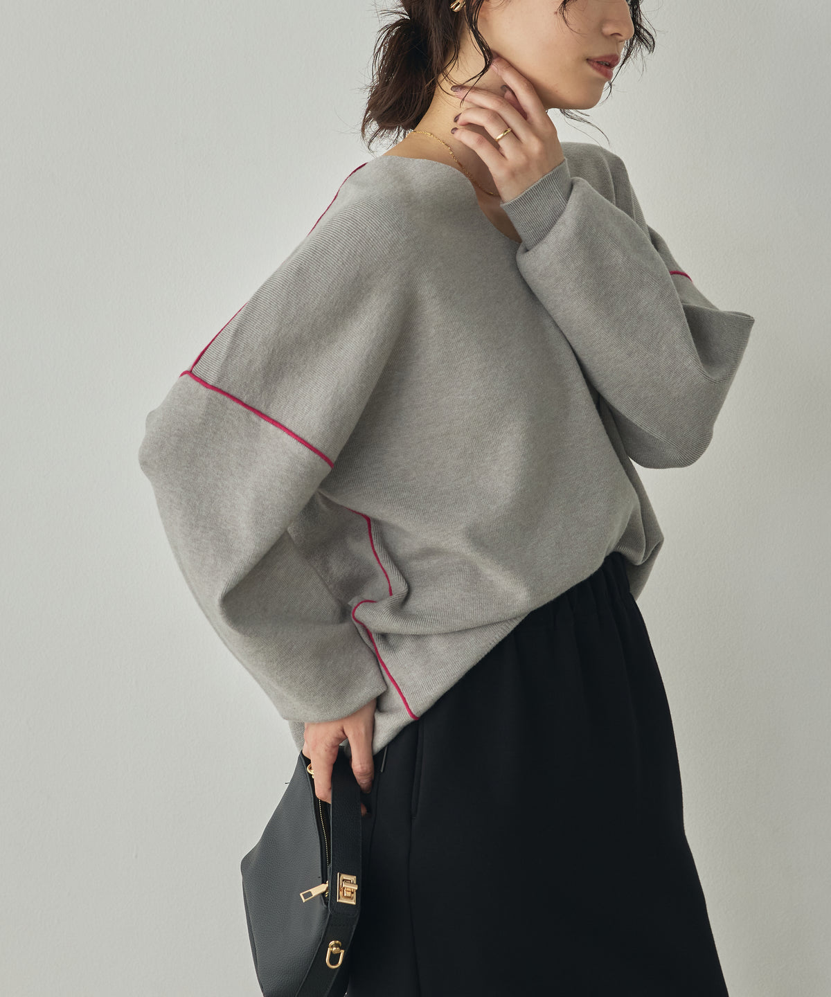 [ANTI-STATIC] YAWAMOCHI YARN COLOR-BLOCKED DROP-SHOULDER KNIT