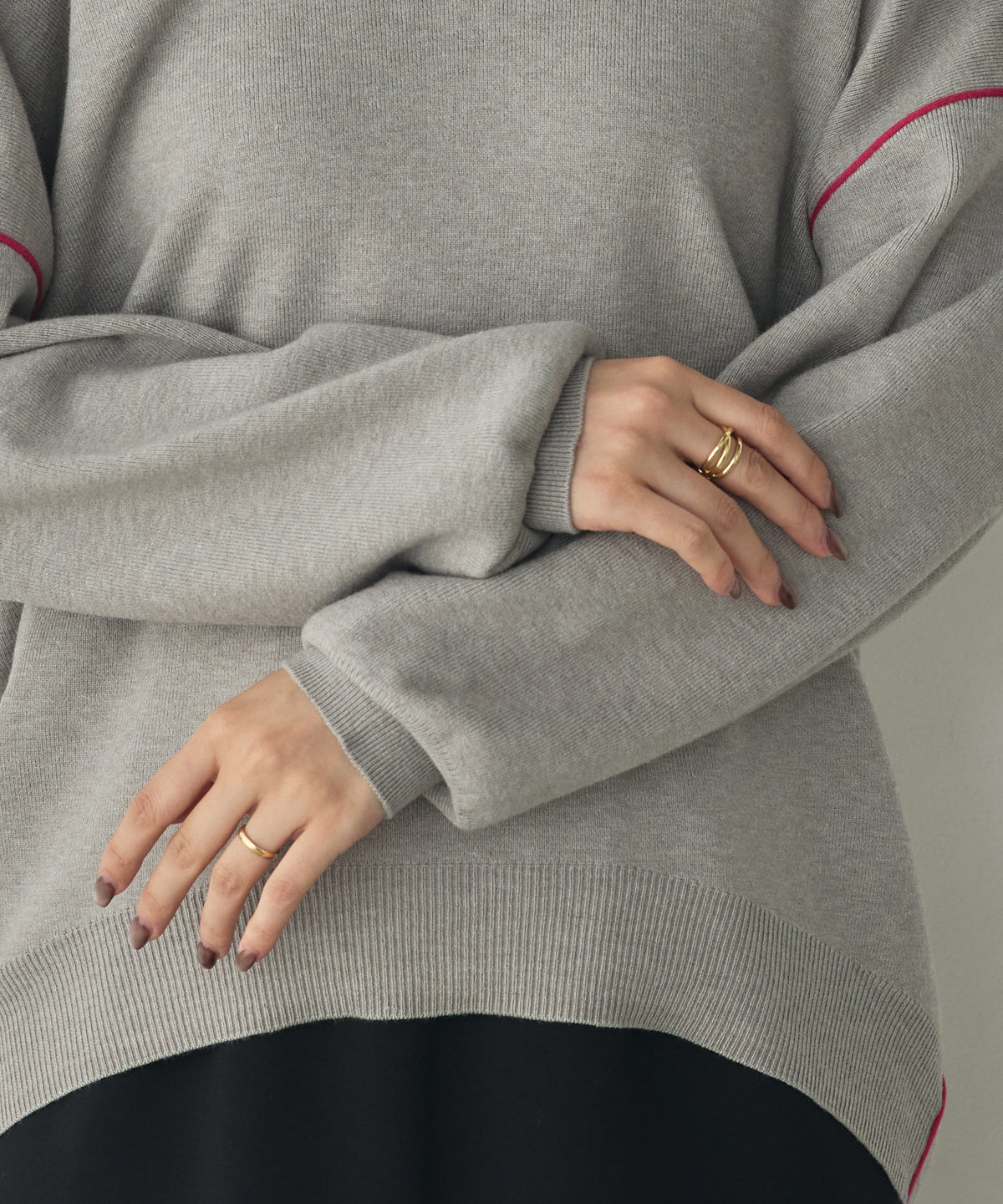 [ANTI-STATIC] YAWAMOCHI YARN COLOR-BLOCKED DROP-SHOULDER KNIT