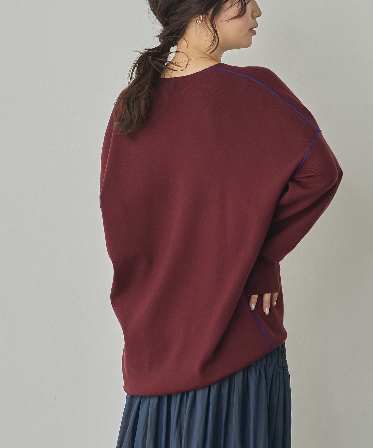 [ANTI-STATIC] YAWAMOCHI YARN COLOR-BLOCKED DROP-SHOULDER KNIT
