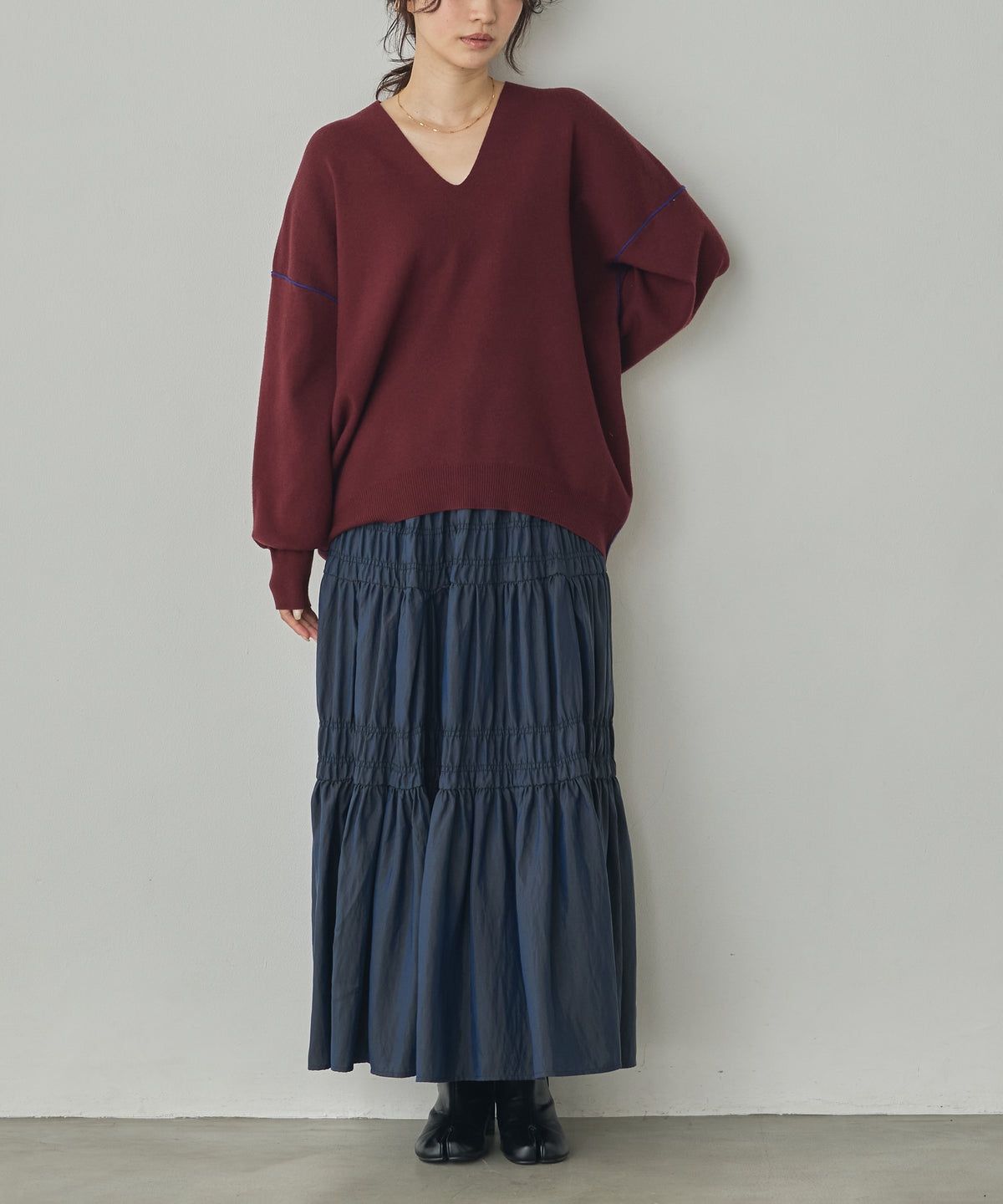 [ANTI-STATIC] YAWAMOCHI YARN COLOR-BLOCKED DROP-SHOULDER KNIT