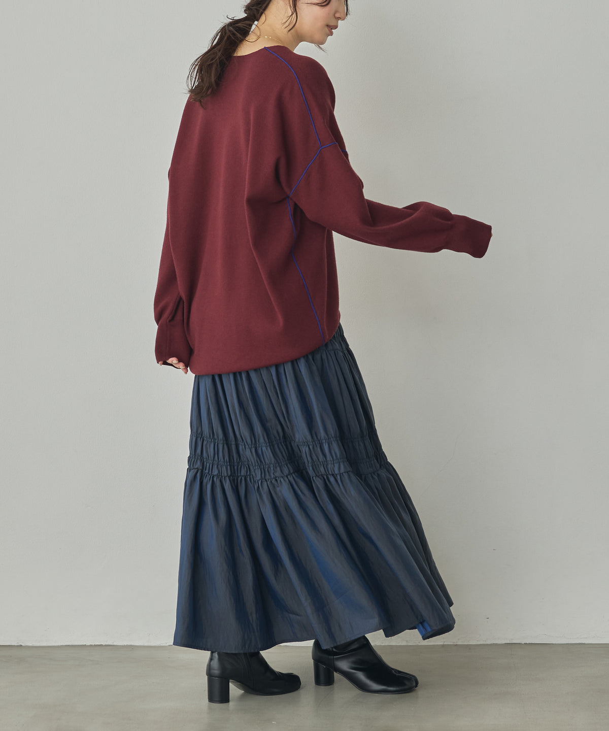 [ANTI-STATIC] YAWAMOCHI YARN COLOR-BLOCKED DROP-SHOULDER KNIT