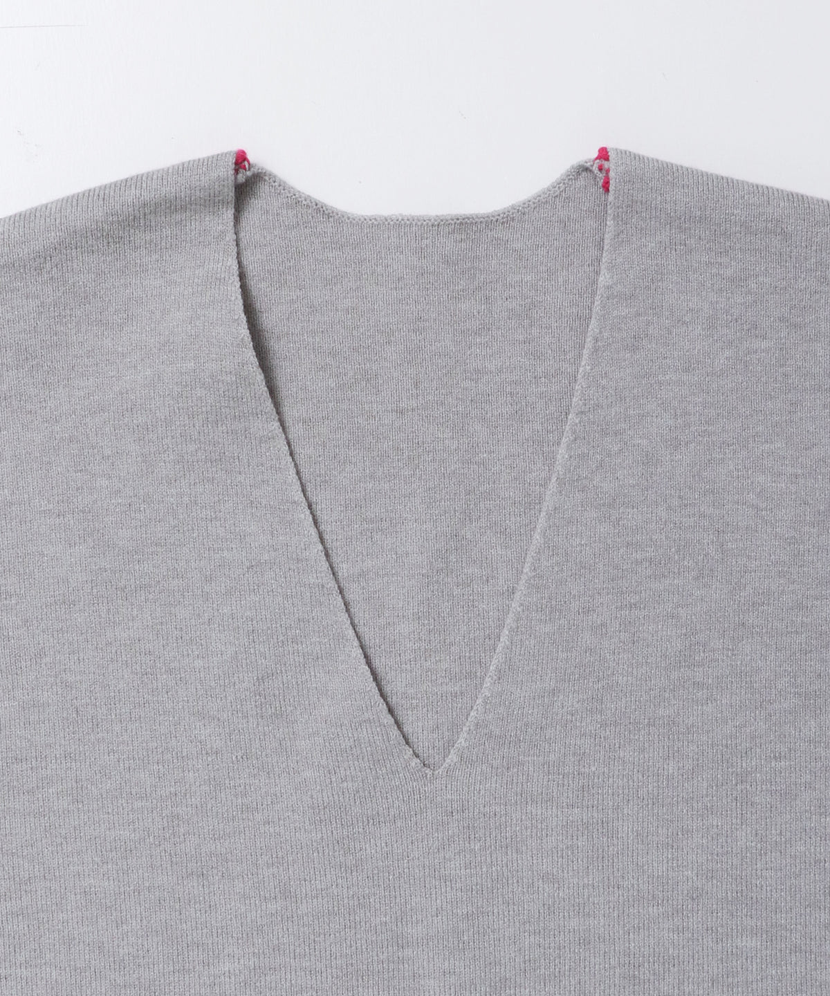 [ANTI-STATIC] YAWAMOCHI YARN COLOR-BLOCKED DROP-SHOULDER KNIT
