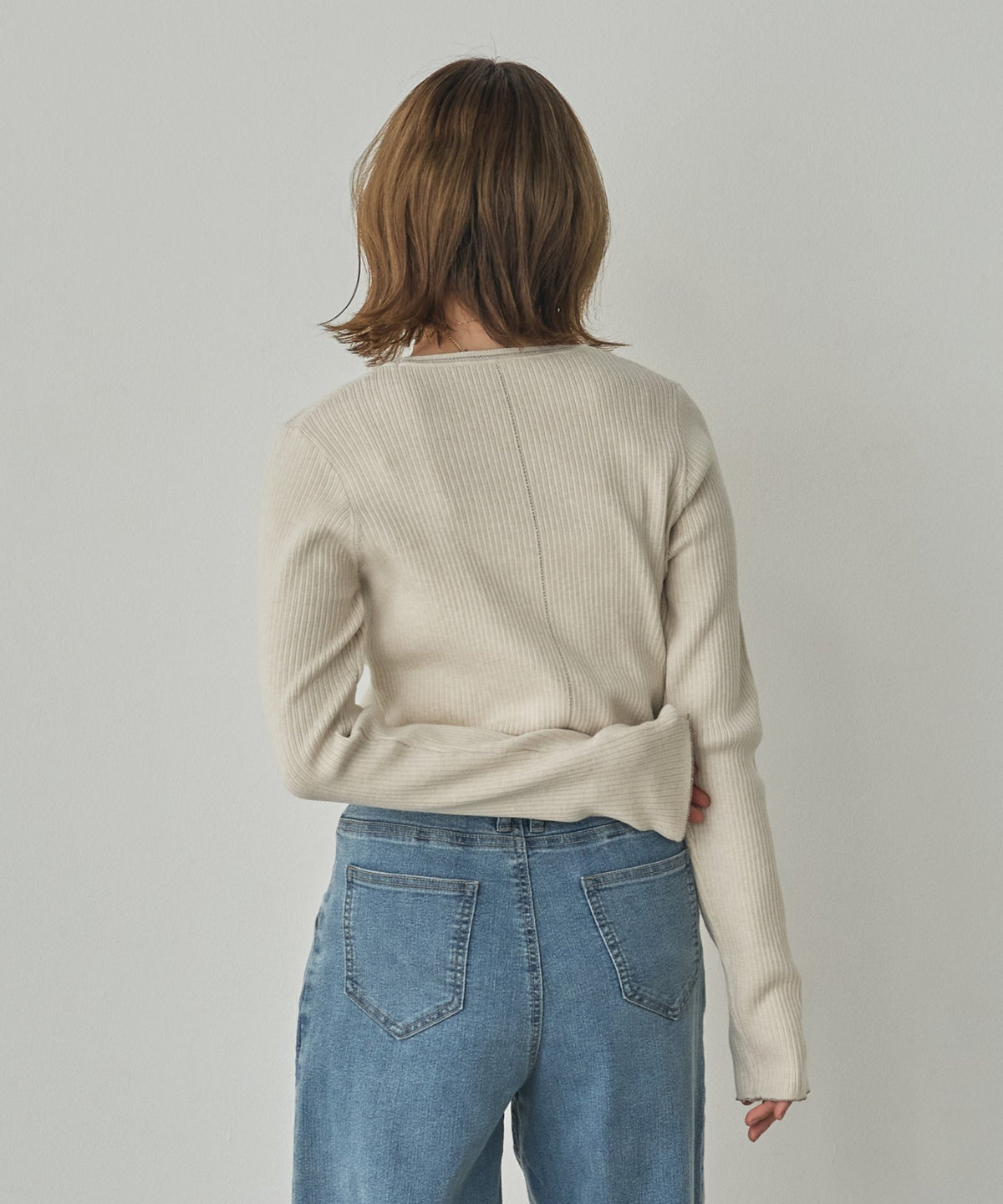 [ANTI-STATIC] YAWAMOCHI YARN WITH SEQUINS CREW-NECK KNIT
